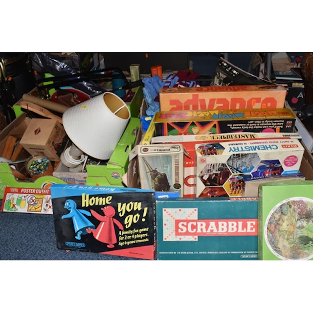 FOUR BOXES AND LOOSE OF ASSORTED HOUSEHOLD ITEMS to include ...