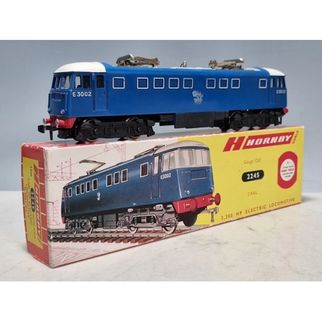 A Hornby Dublo 2245 E3002 Locomotive converted to 3-rail, Nr...