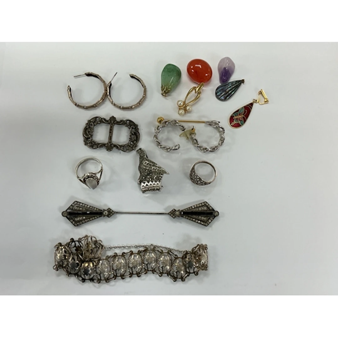 A silver openwork bracelet plus jewellery odds