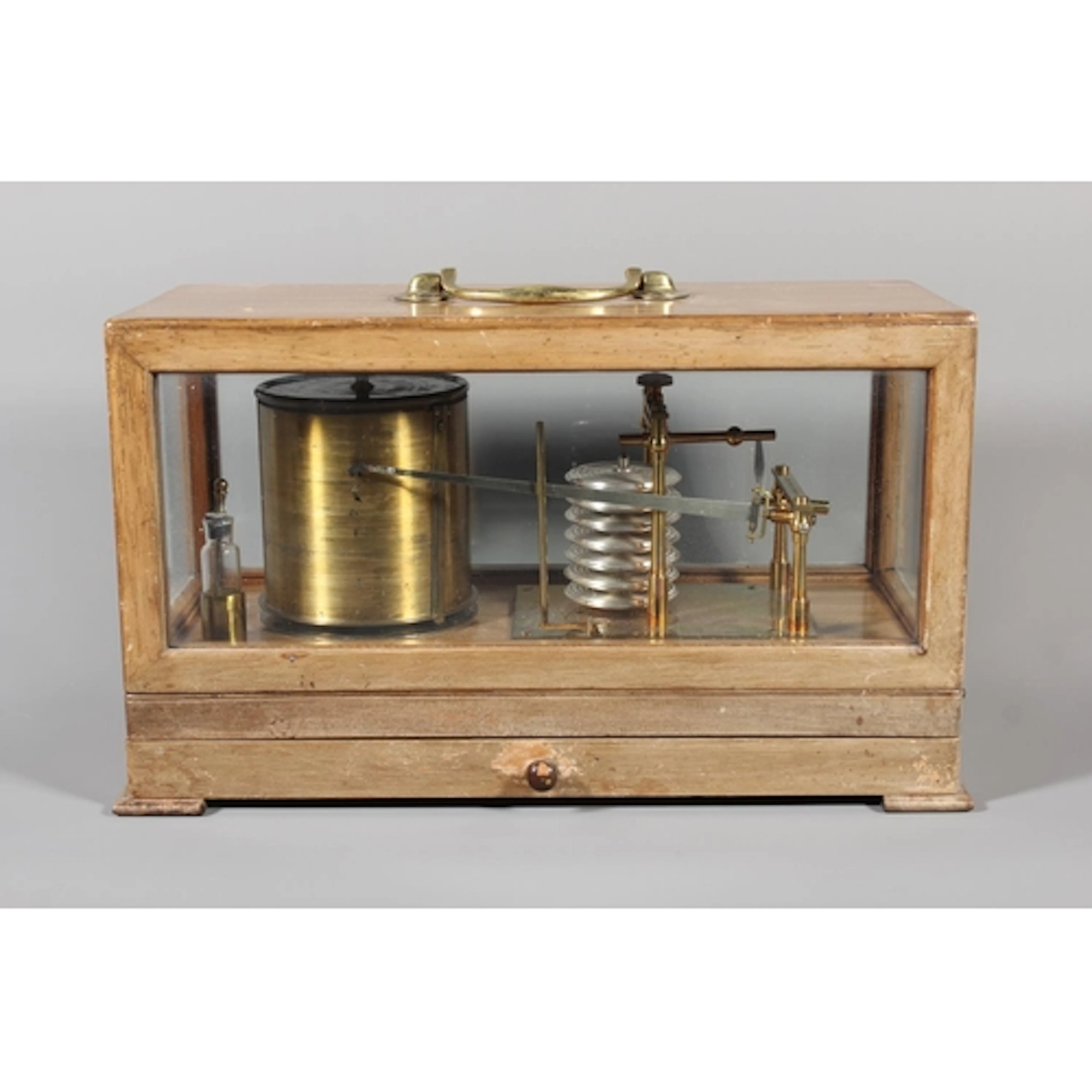 Antique mahogany and glazed cased barograph, with brass carr...