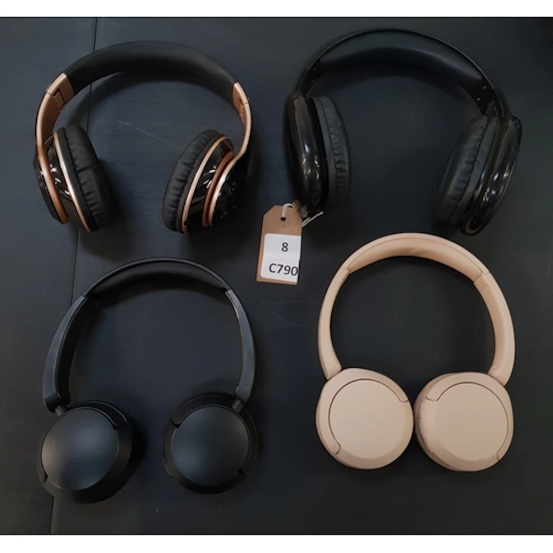 ONE BAG OF HEADPHONES including Sony