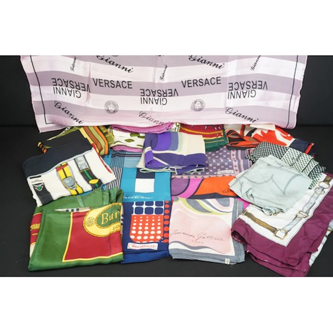 Collection of mainly mid 20th century head scarves, to inclu...