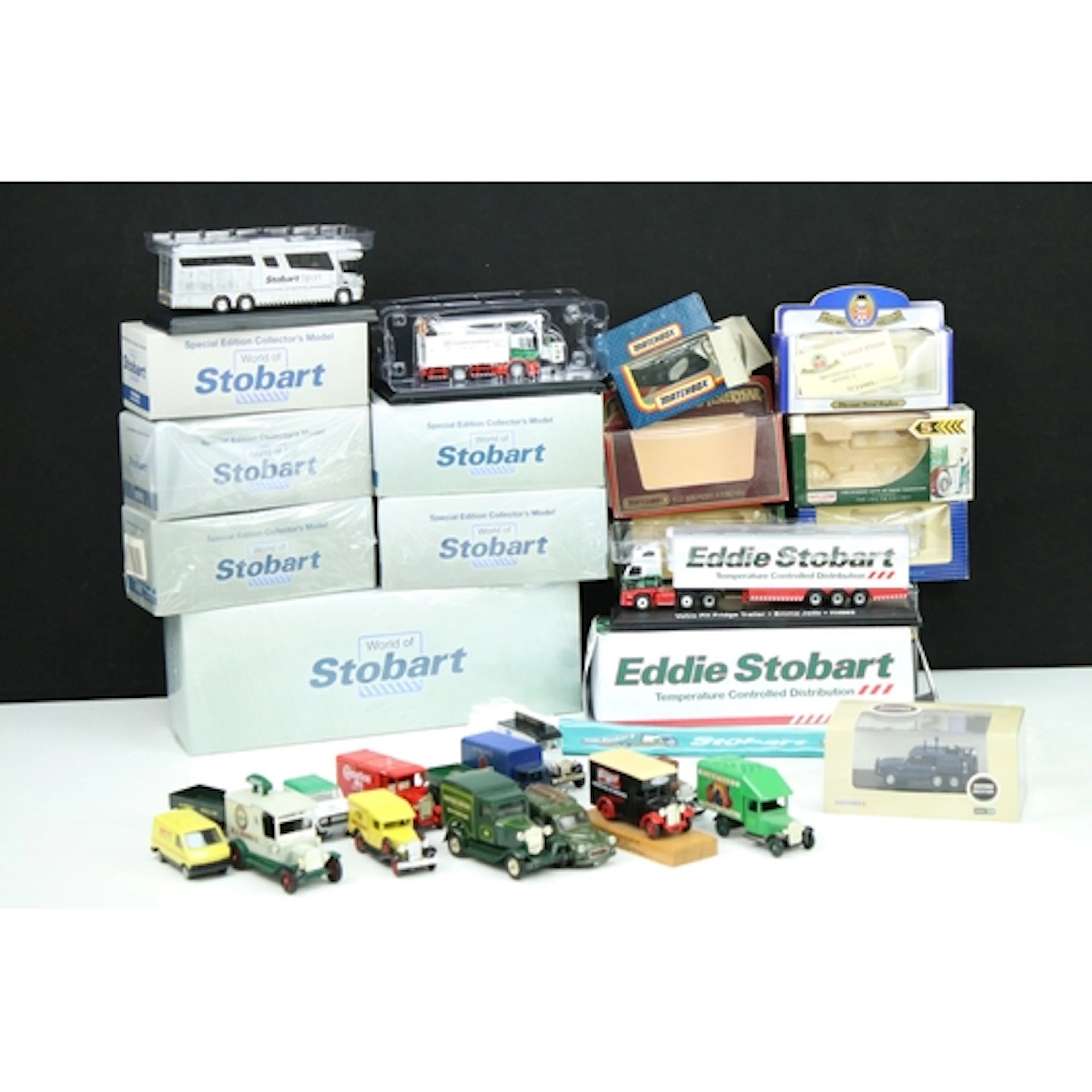 Small quantity of boxed diecast models to include Oxford Die...