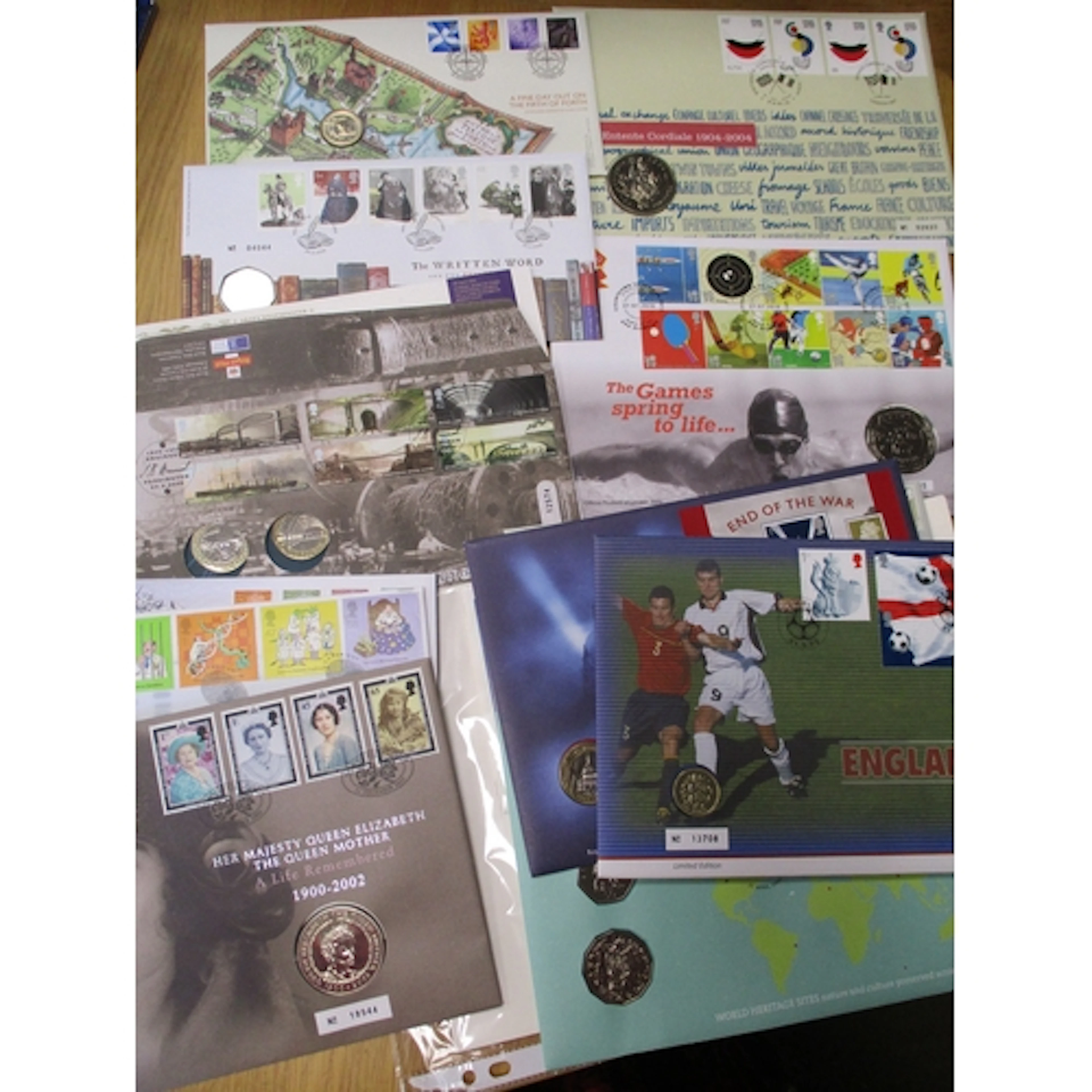 20th century collection including £2, £1, 50p, crown, etc in...