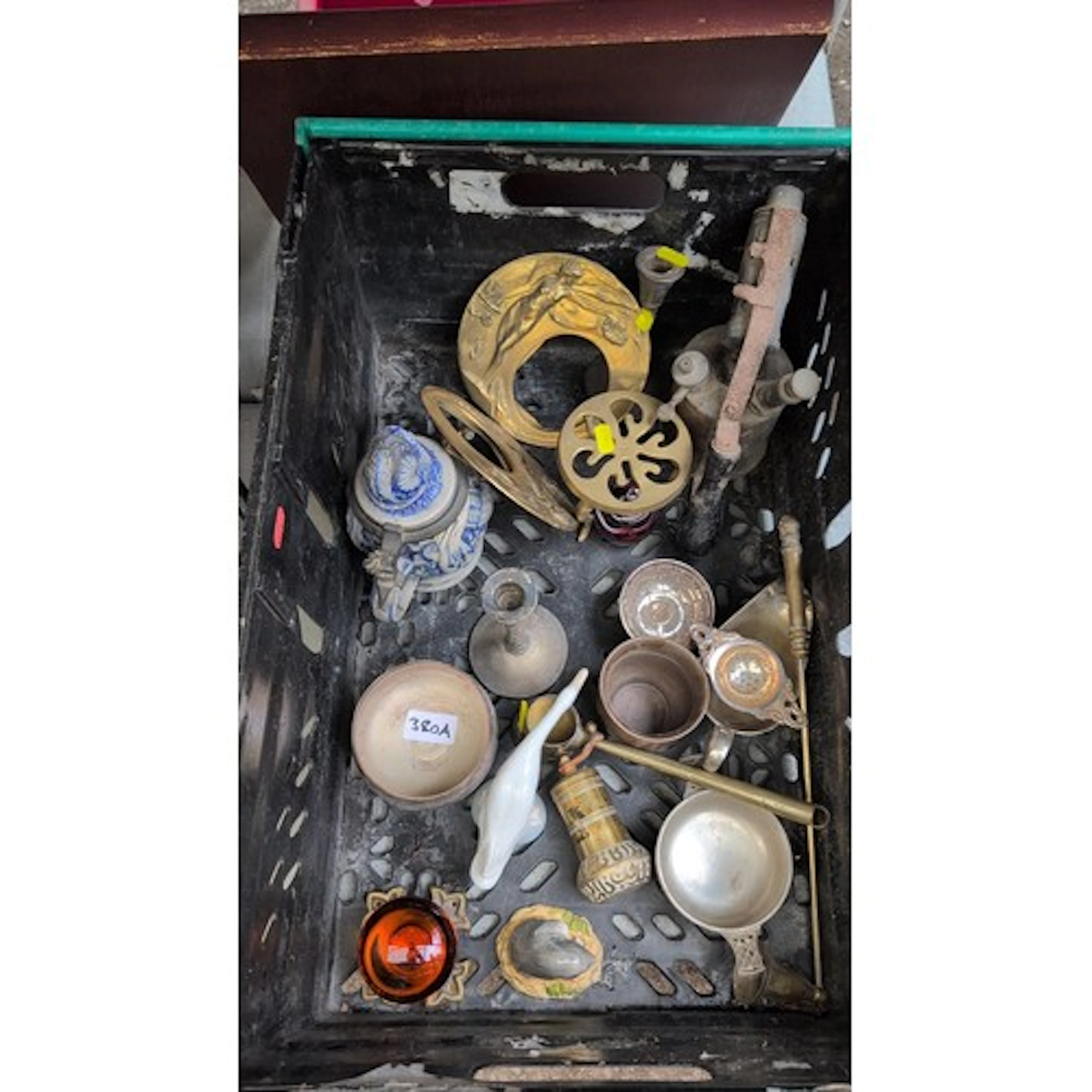 A quantity of decorative and utilitarian objects, including ...
