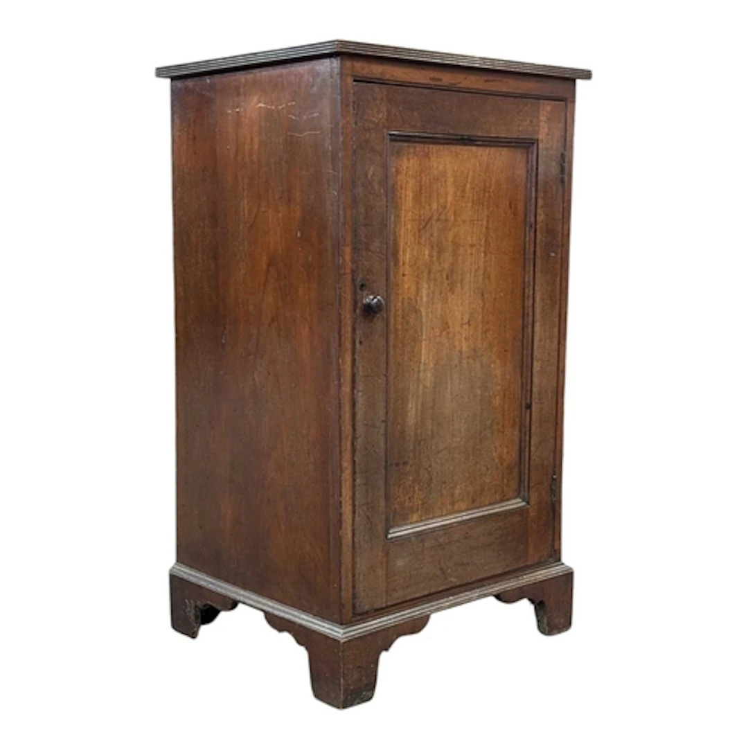 Victoian 19th century mahogany pot cupboard / bedside cabine...