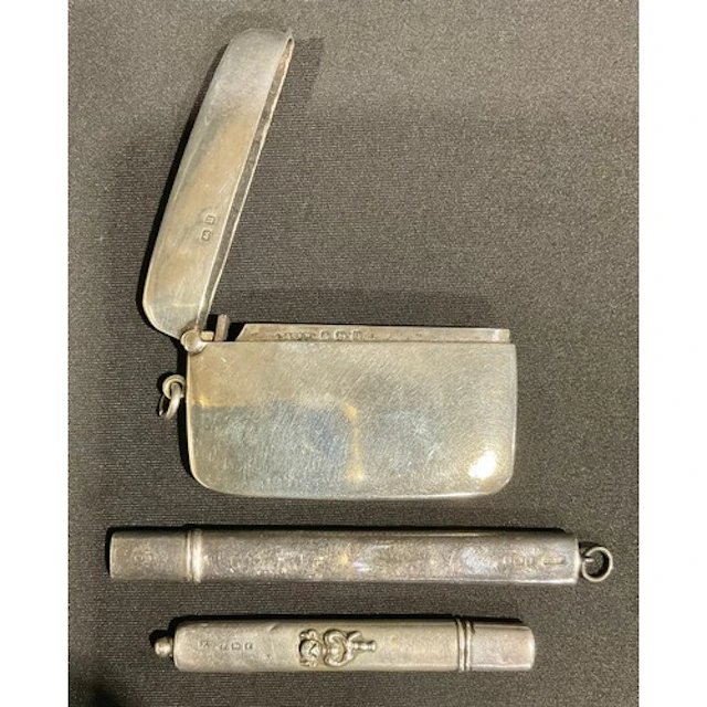 A George VI silver vesta case, quite plain, 7cm wide to susp...