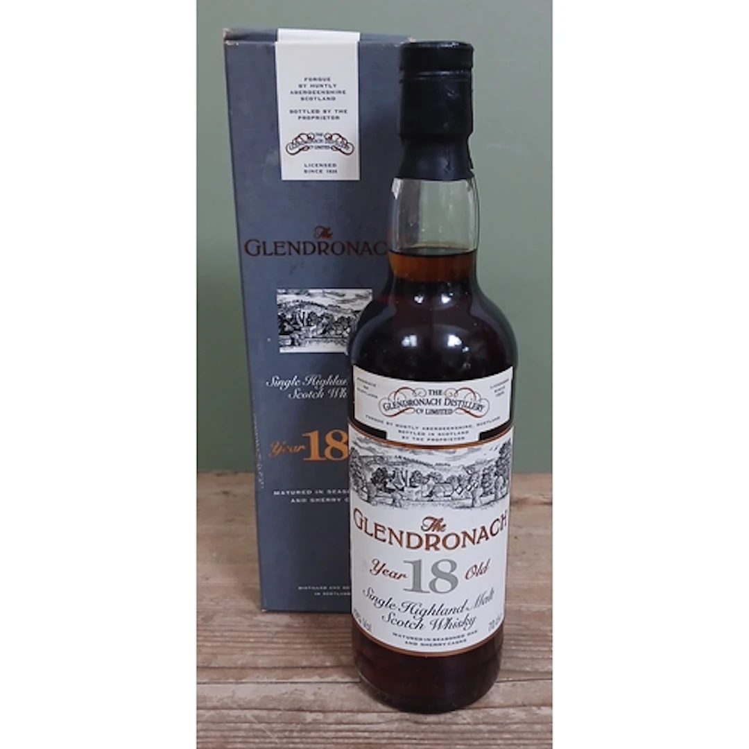 Glendronach 18 year old single Highland malt scotch whisky 4...