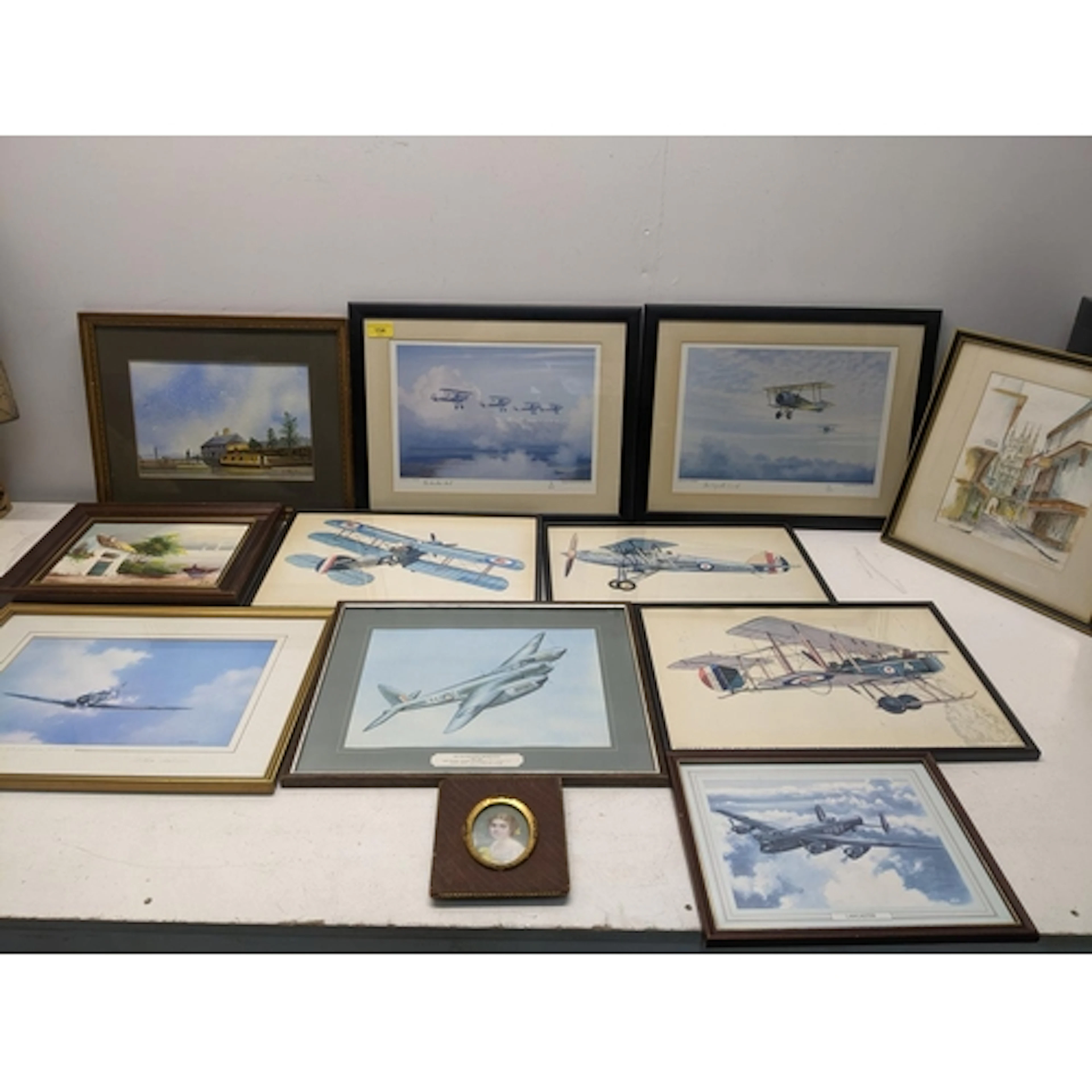 A mixed group of framed & glazed prints and watercolours to ...