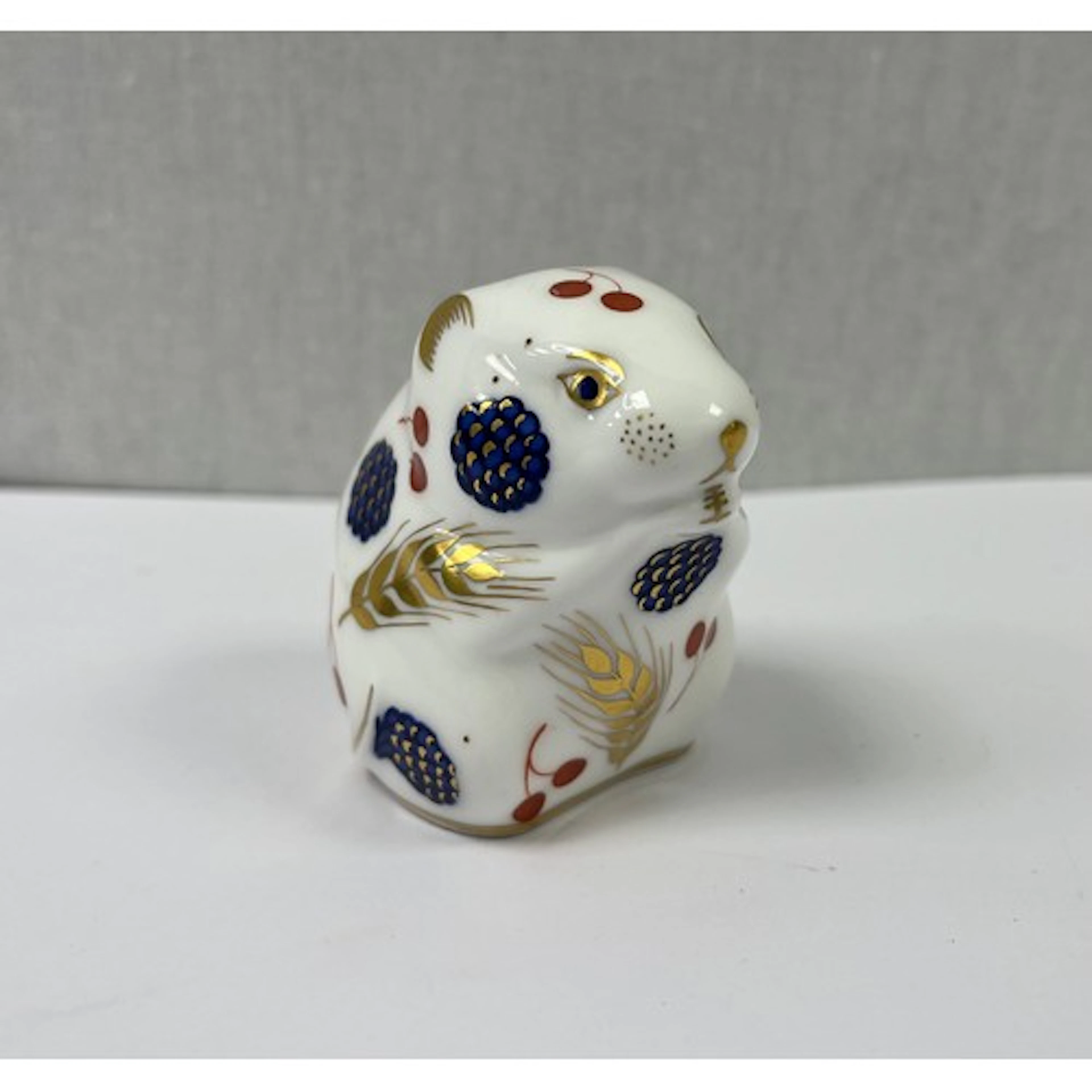 Royal Crown Derby mouse paperweight.