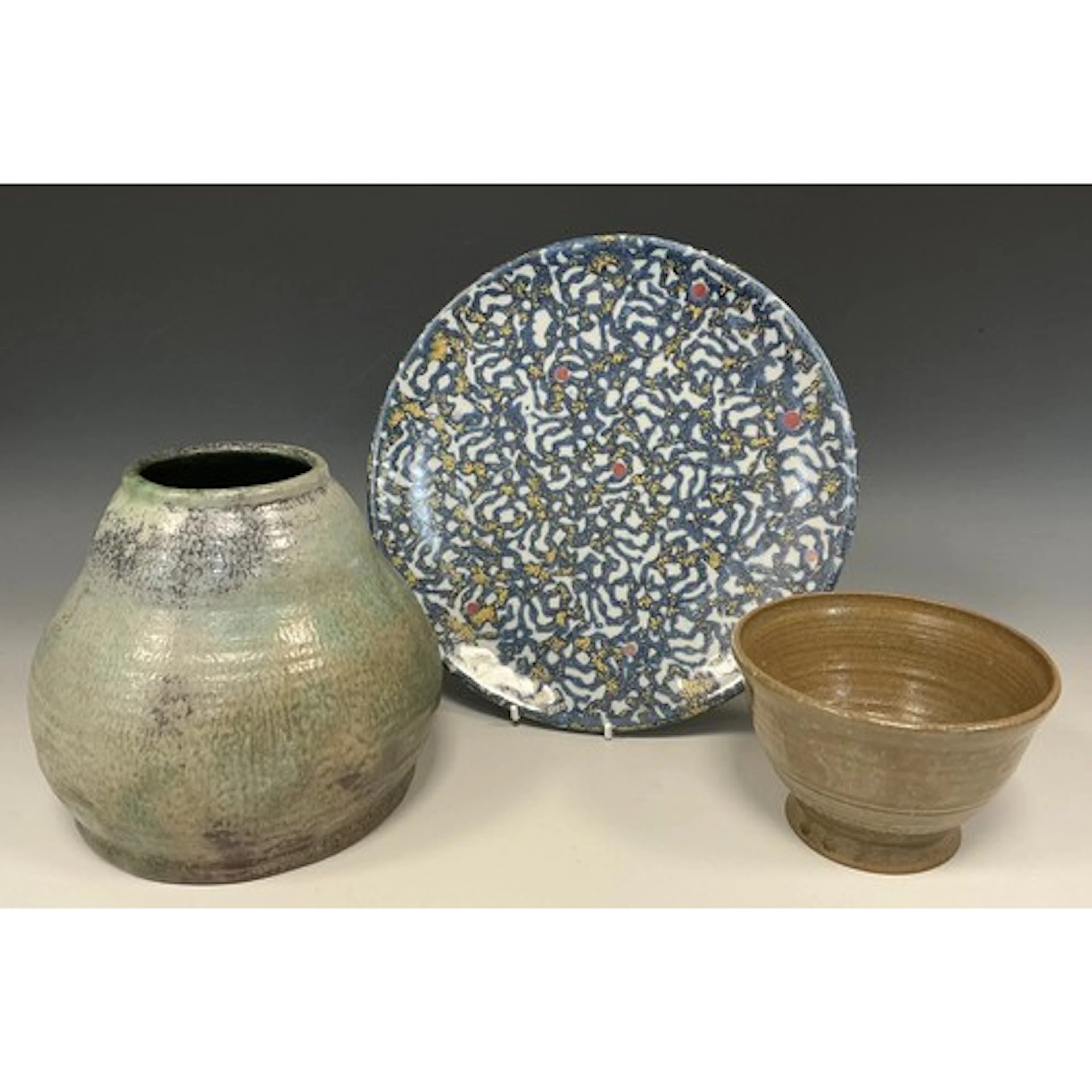 Studio Pottery - a small bowl, in the manner of Bernard Leac...