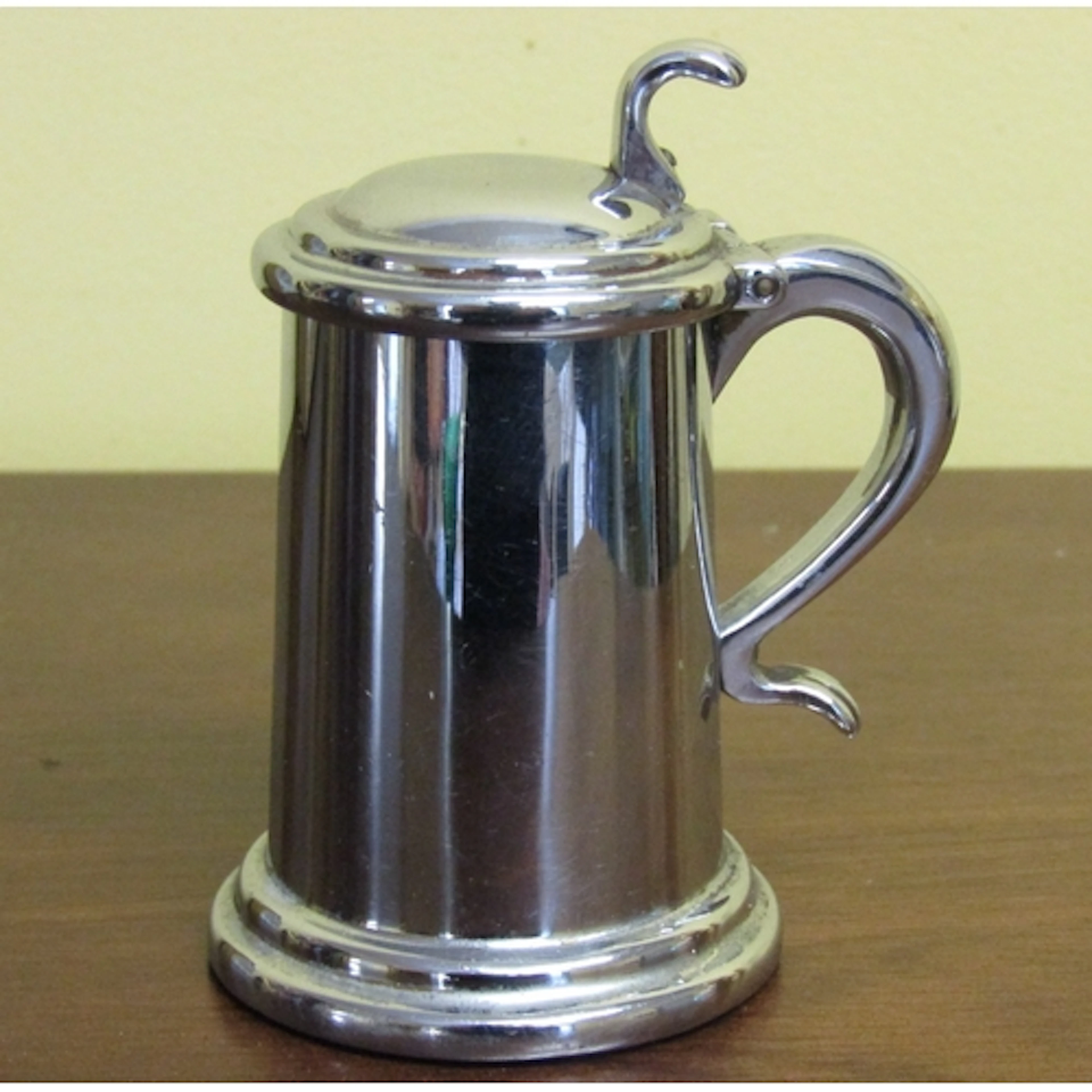 Vintage Dunhill Tankard Form Table Top Lighter