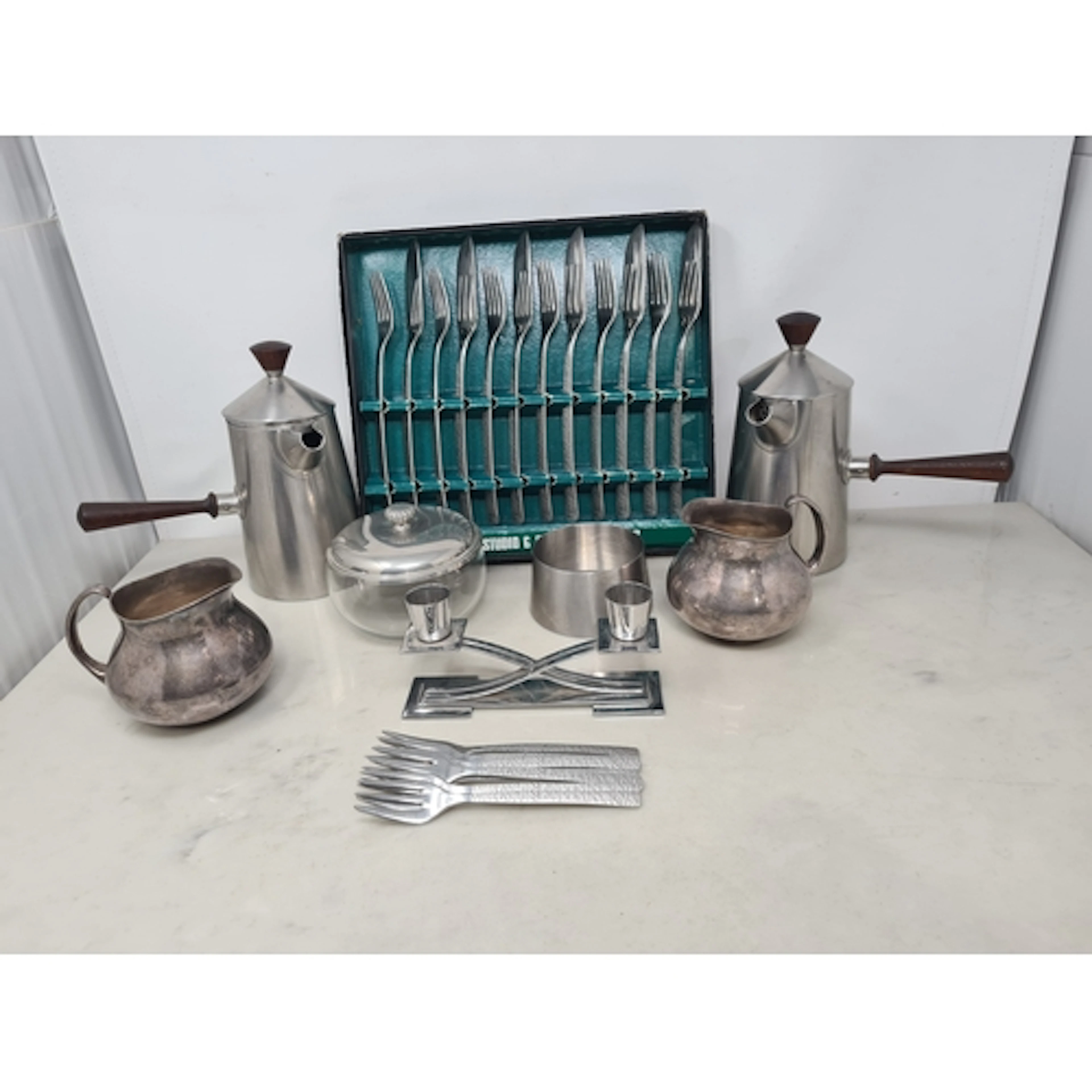 Plated Items: Old Hall Cafe-au-lait Set, Olde hall two branc...