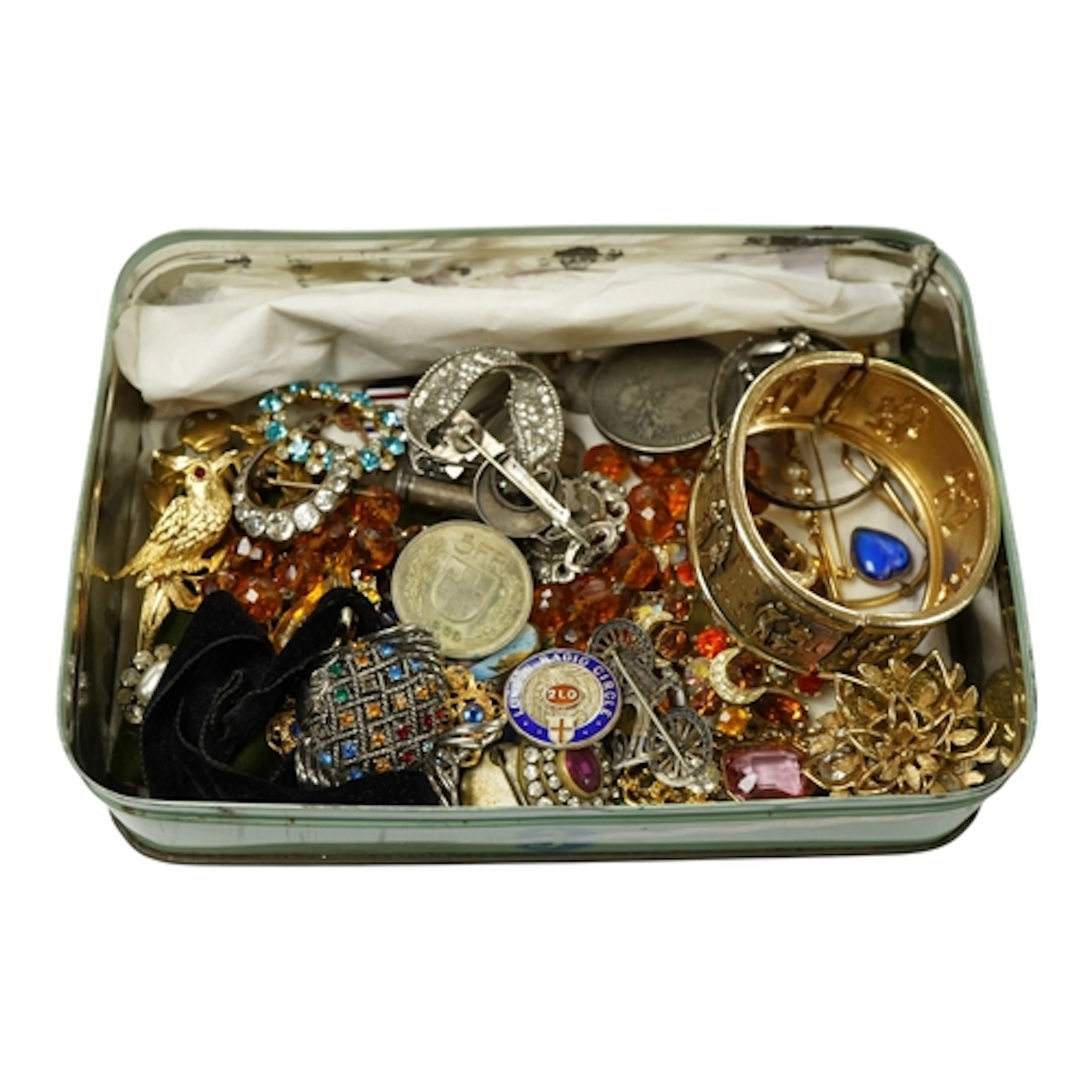 A quantity of assorted mainly costume jewellery, a silver ke...