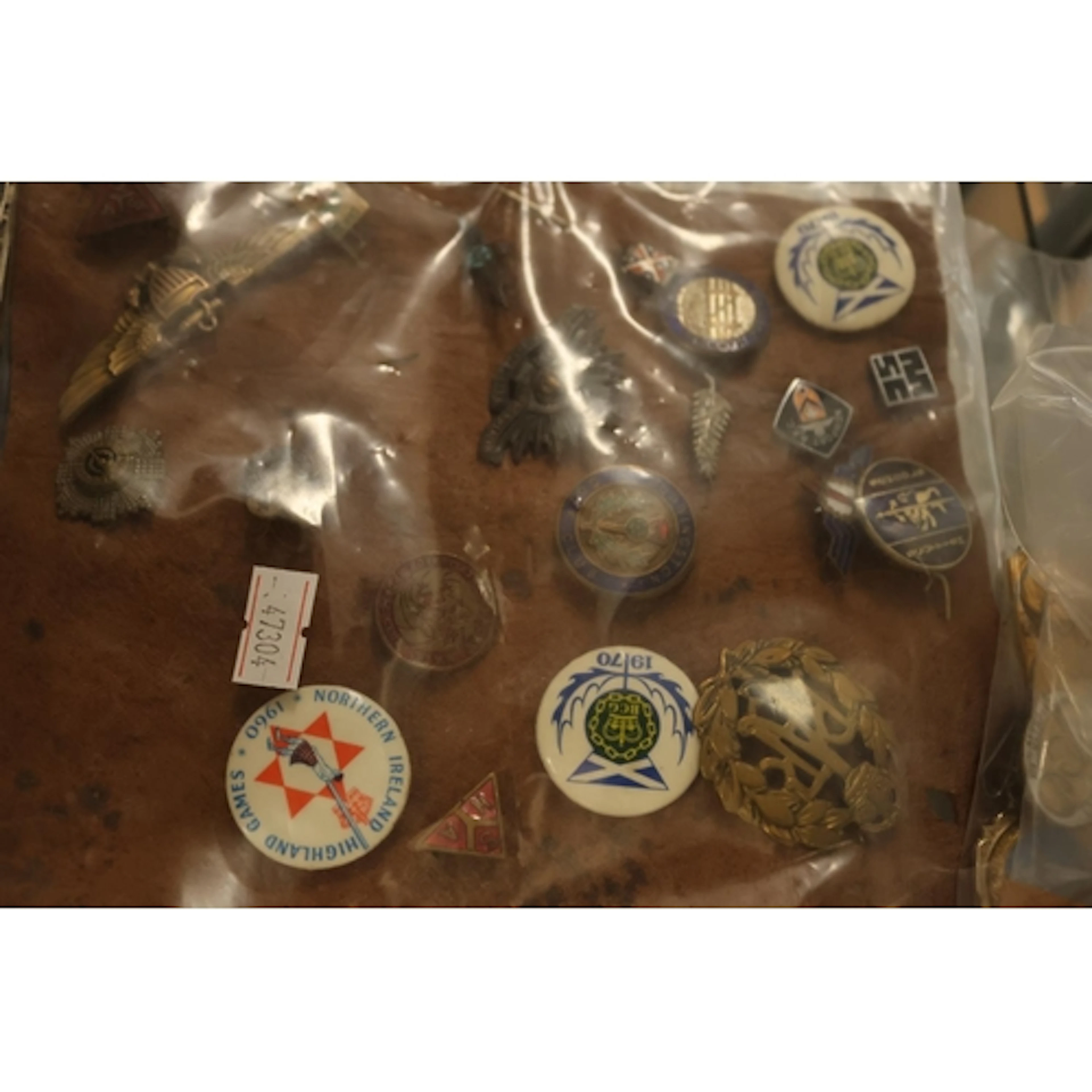 Quantity of vintage sporting pin badges to include Northern ...