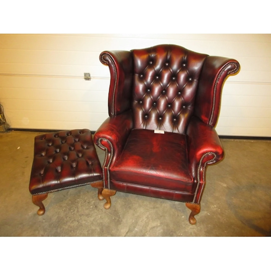 Chesterfield Burgundy Deep Buttoned Leather Wing Back Lounge...