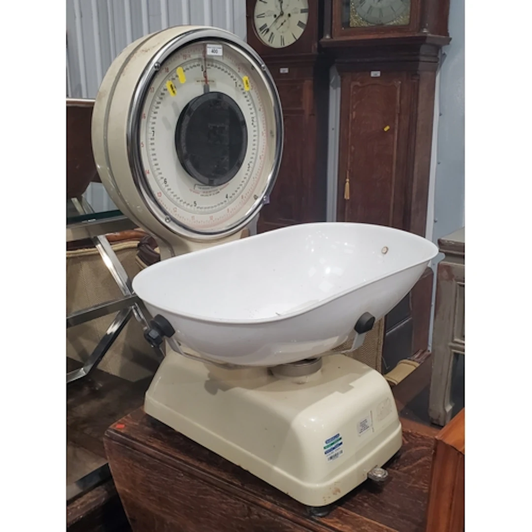 A set of 'WeighMaster' Scales, (R2).