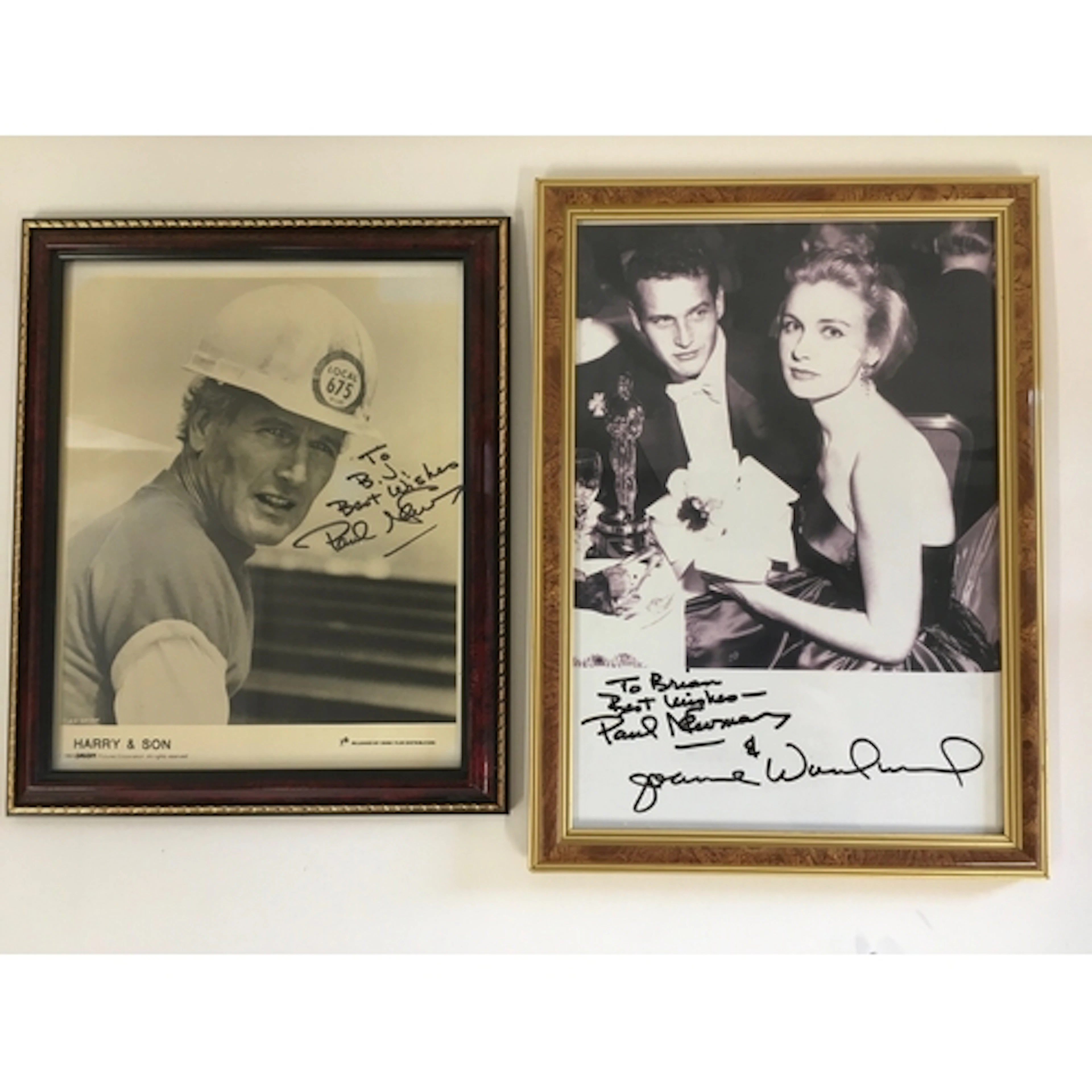 Two signed photos of Paul Newman and Joanne Woodward. No COA...