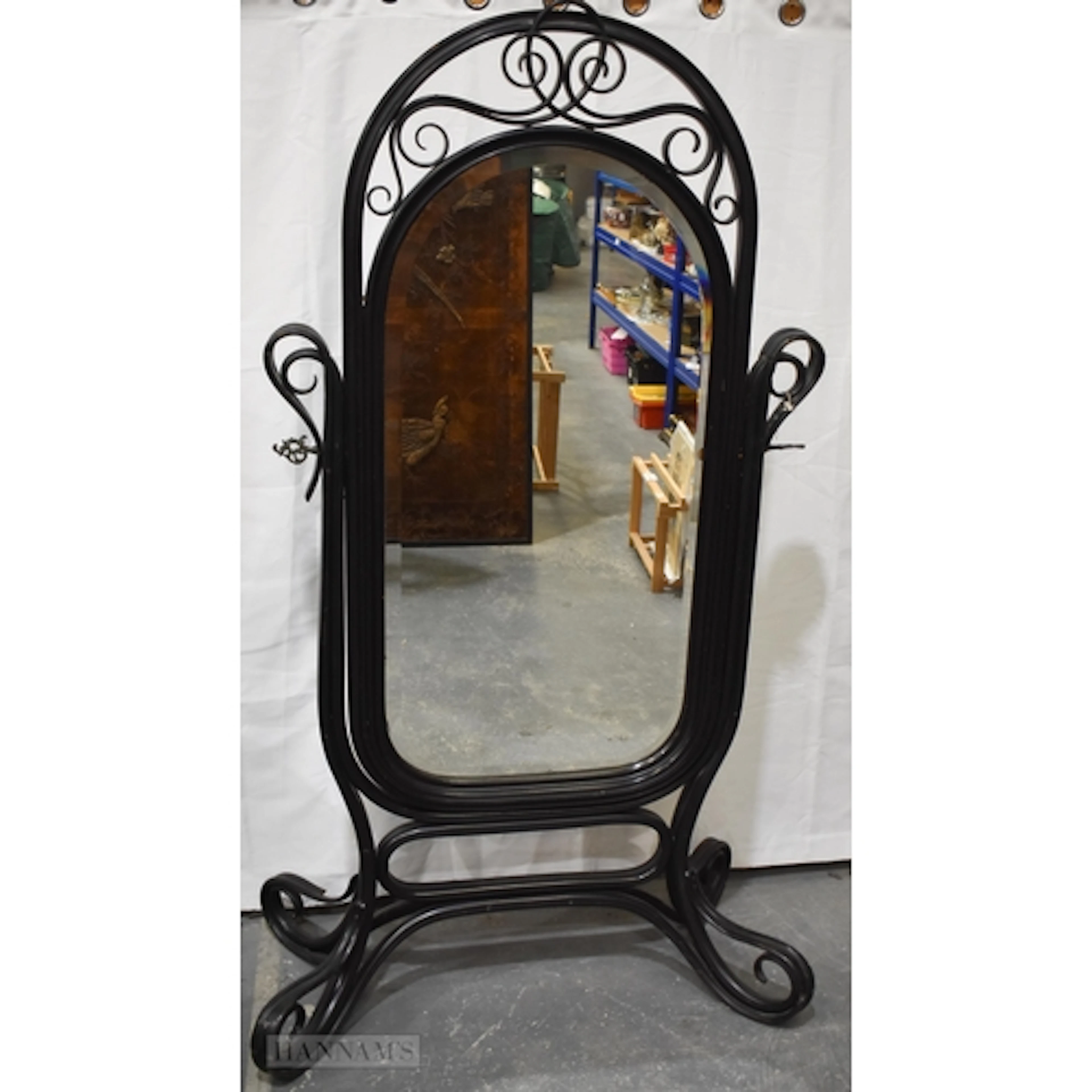 AN UNUSUAL EARLY 20TH CENTURY AUSTRIAN THONET BENTWOOD CHEVA...