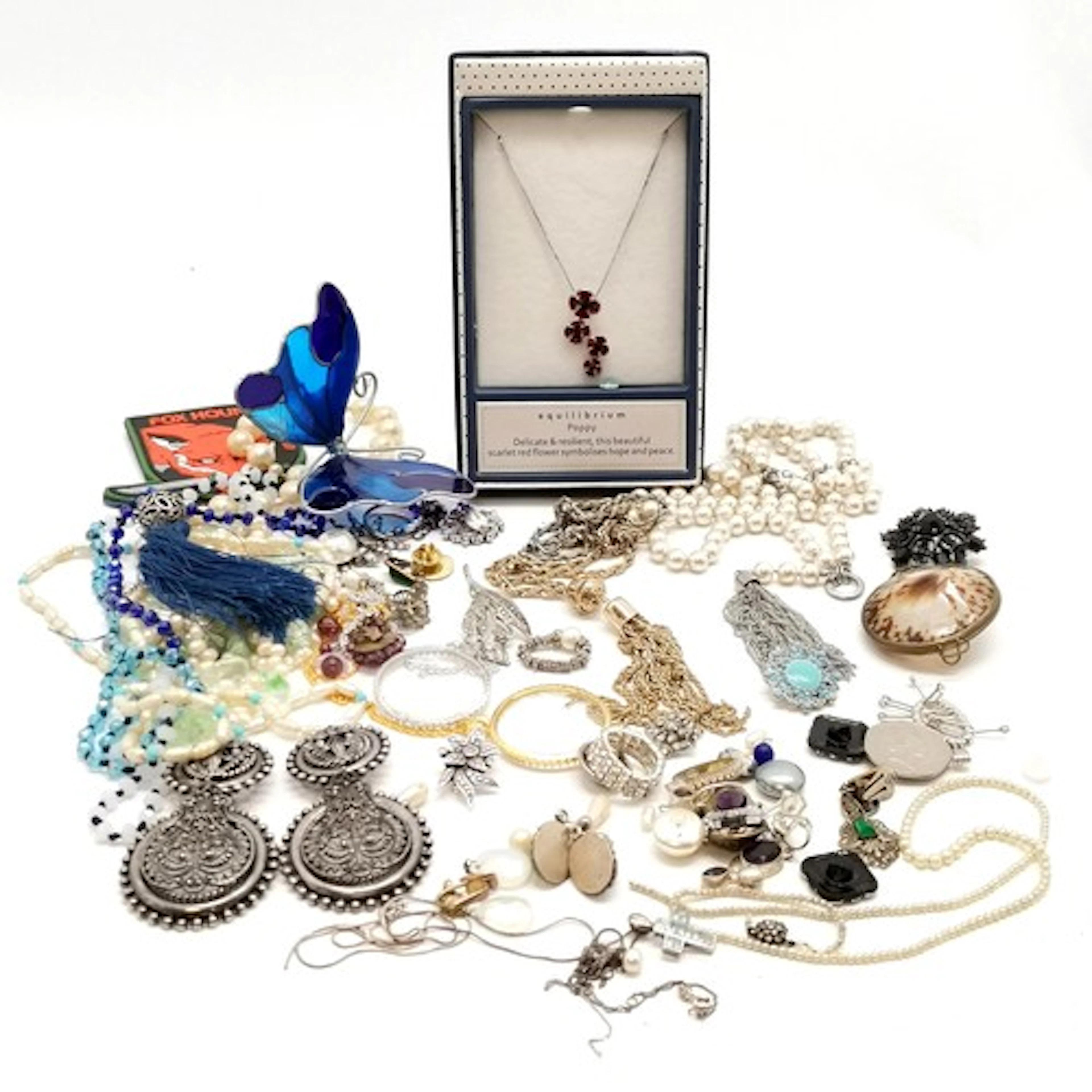 Qty of costume jewellery inc limpet shell trinket box, boxed...
