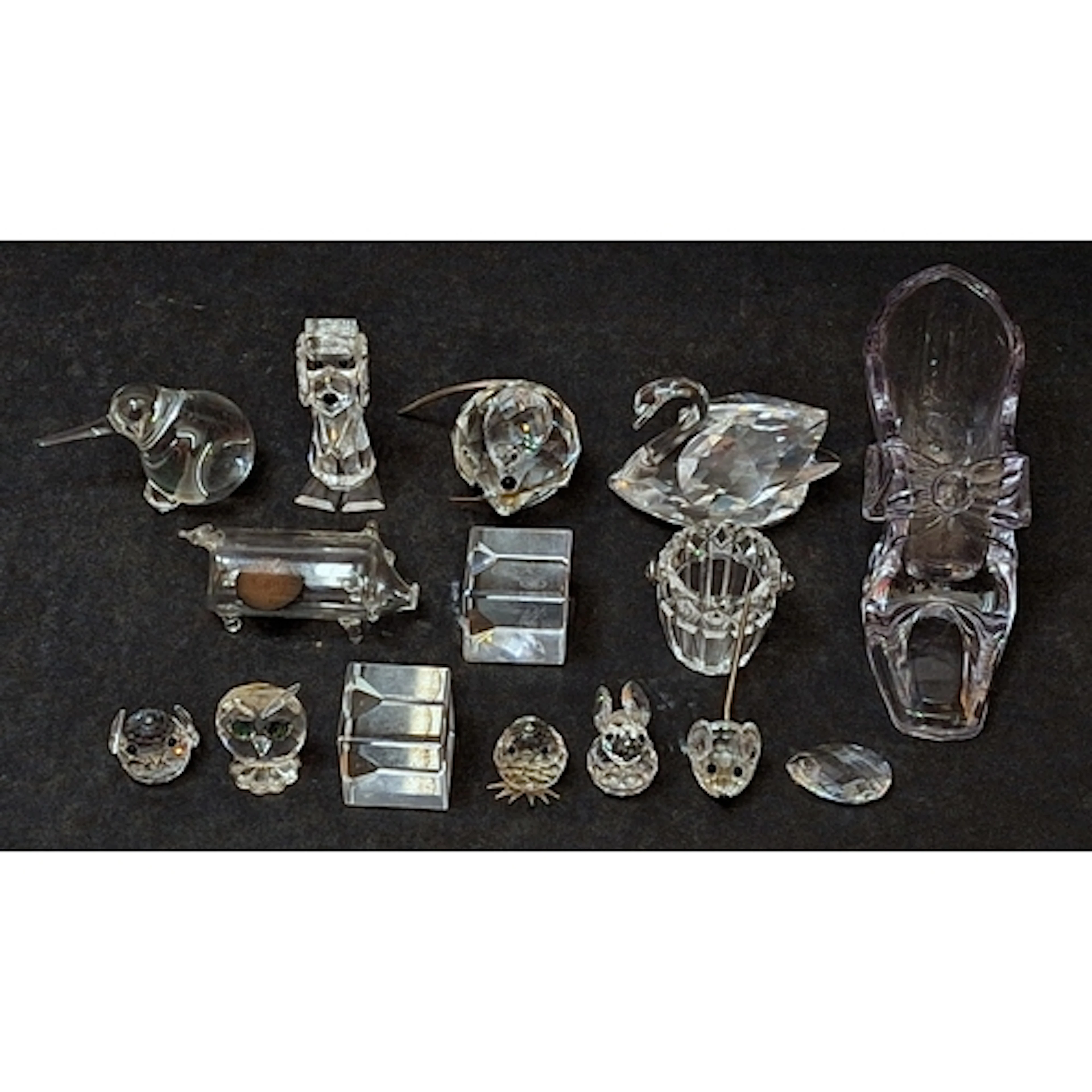 Swarovski & Similar Figurines incl. swan, mice, rabbit, dog,...