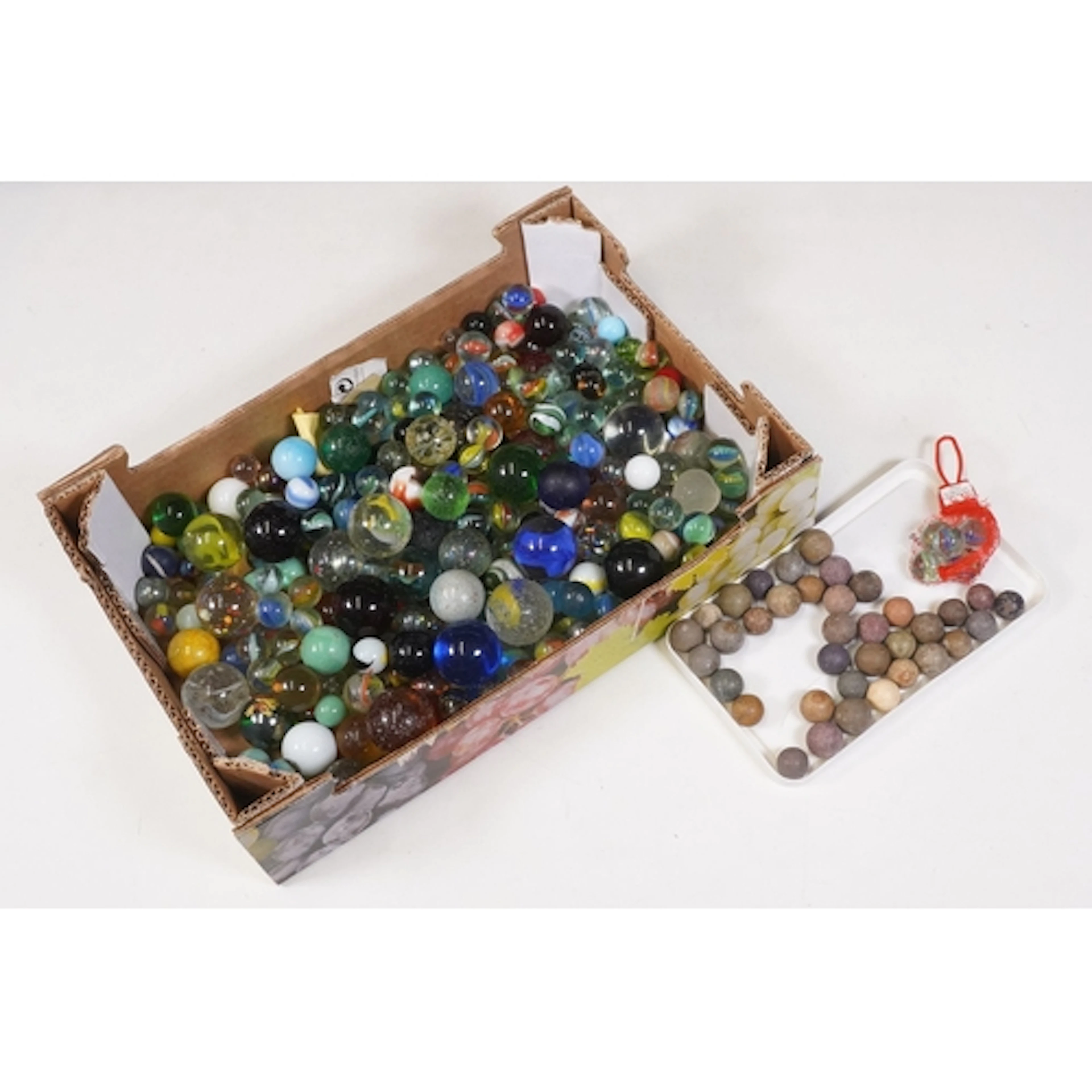 Marble collection to include cat's eyes, multicoloured and p...