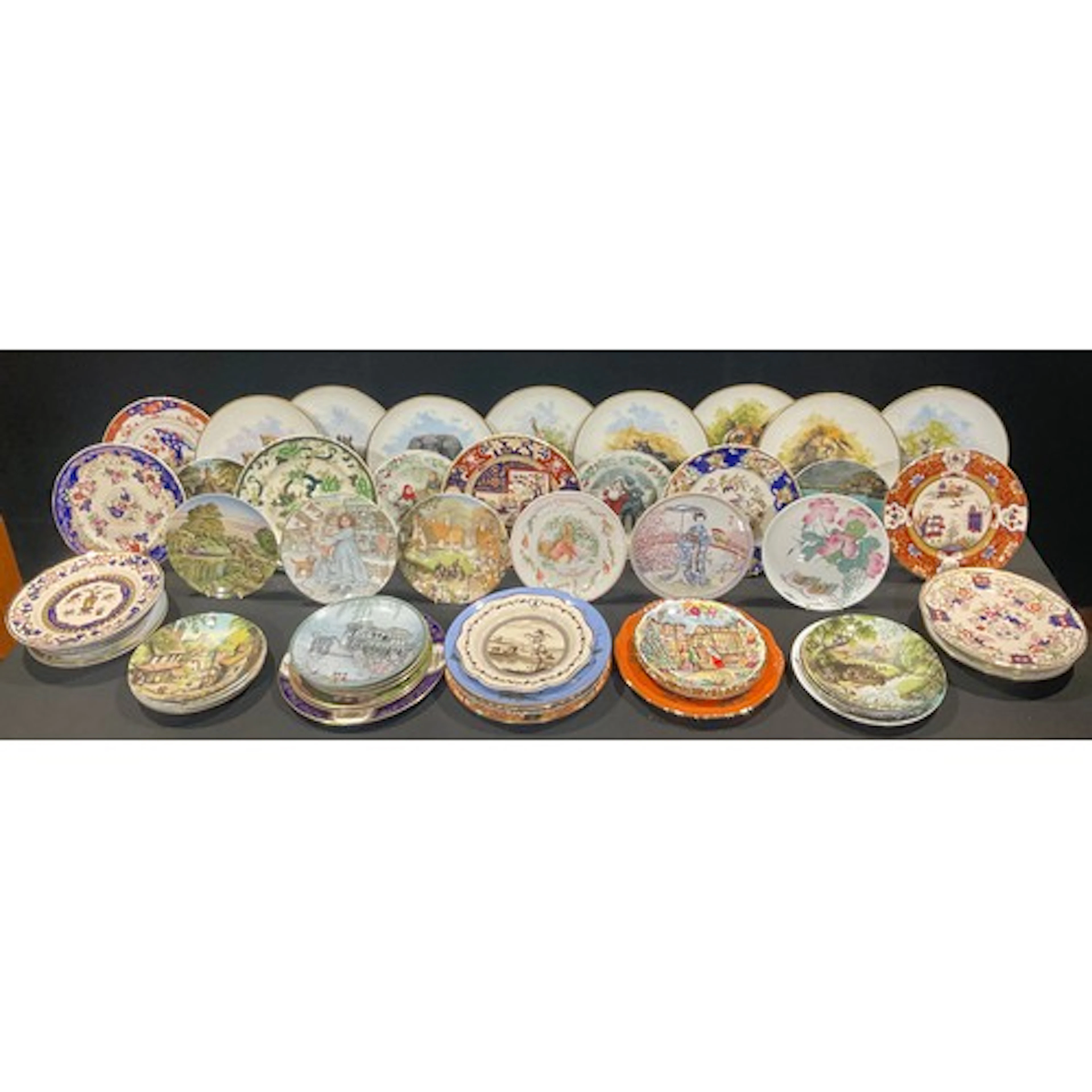 Collectors Plates - a set of eight Mason’s Ironstone plates,...