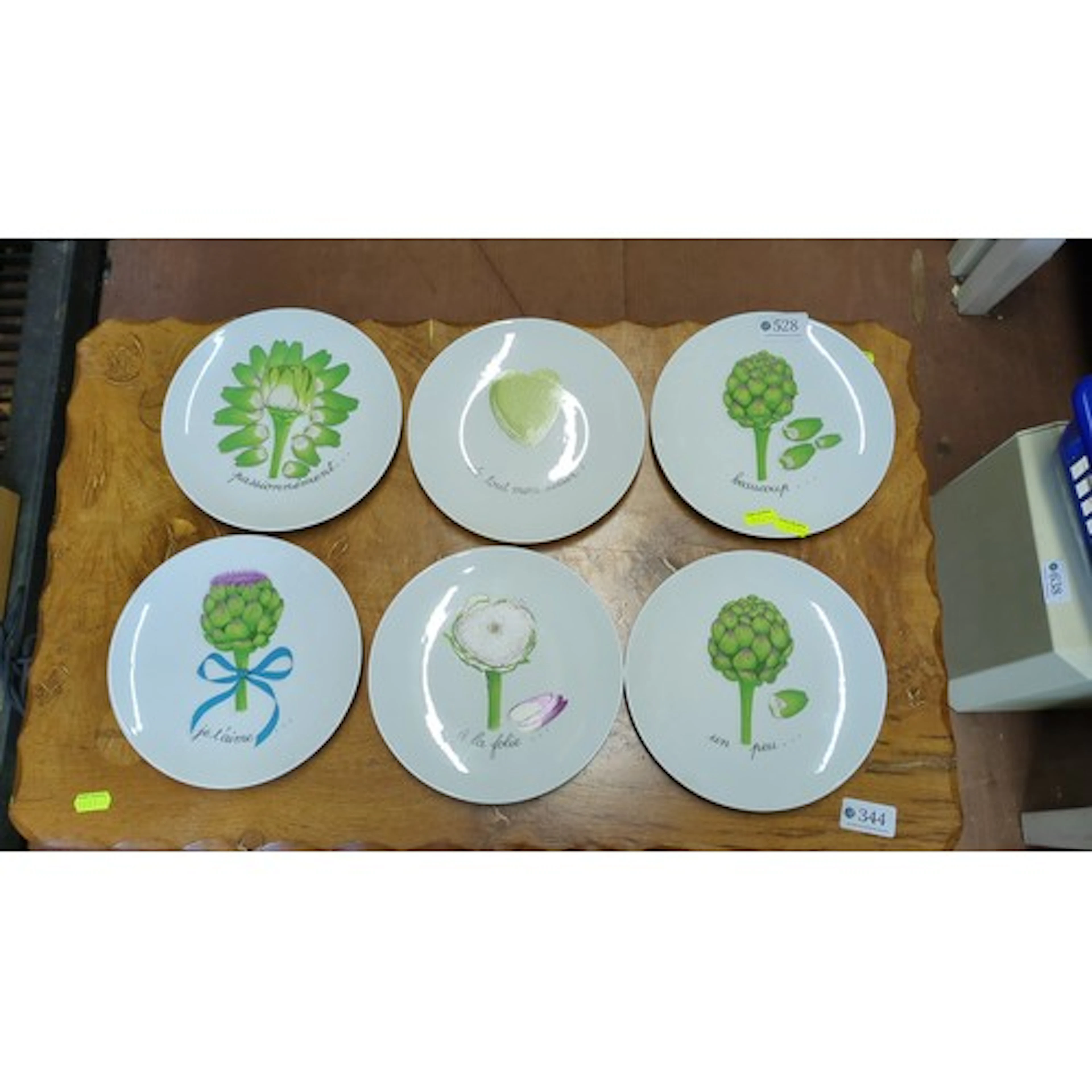 A set of Limoges porcelain dessert plates, Création de Pier...