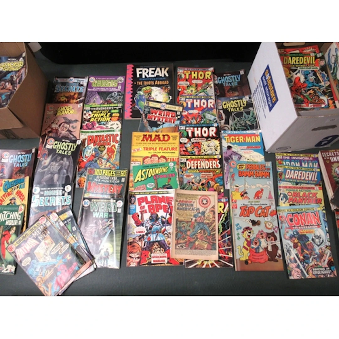 Box containing a collection of mainly US Marvel comics