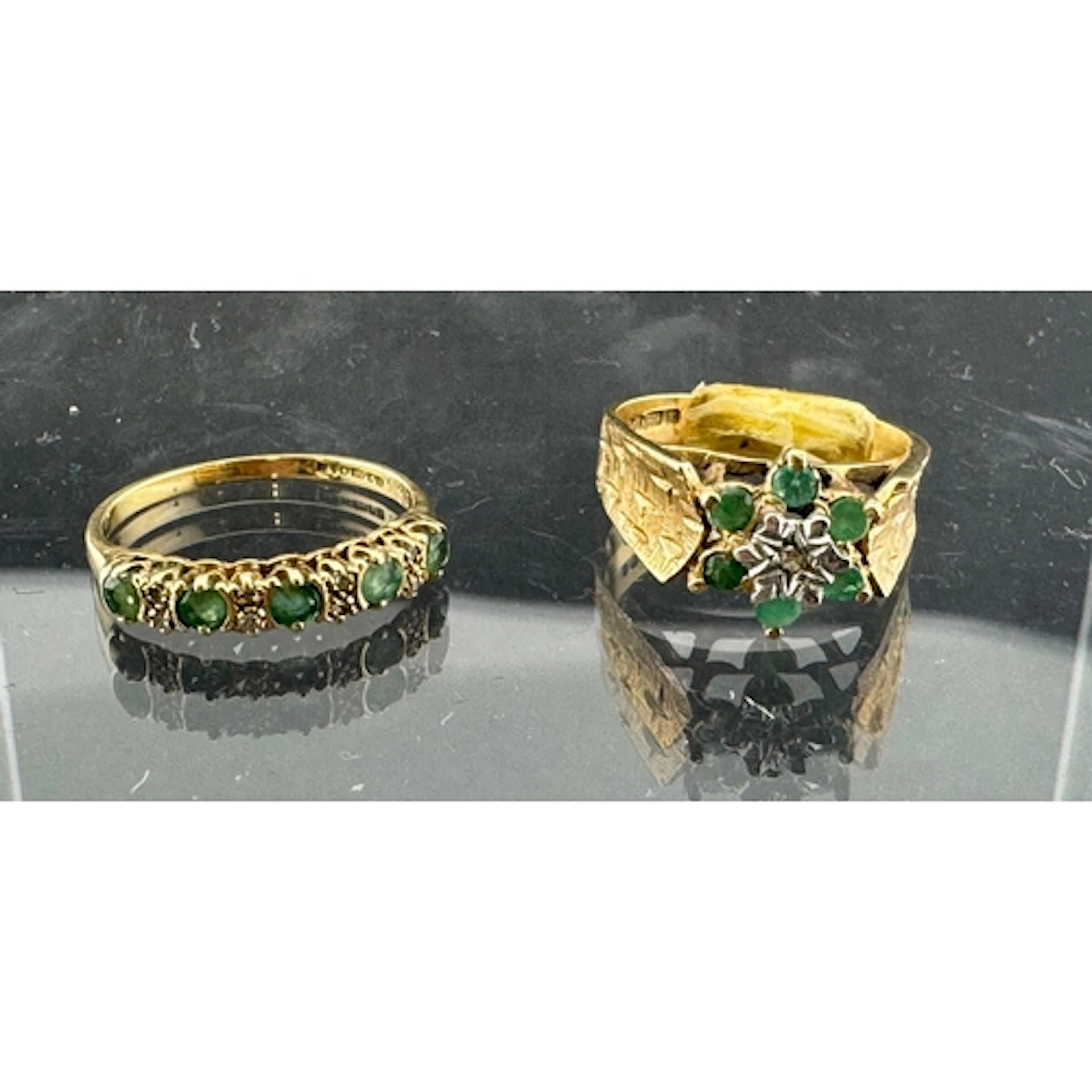 Jewellery A 9ct yellow gold cocktail ring, set with a star-...
