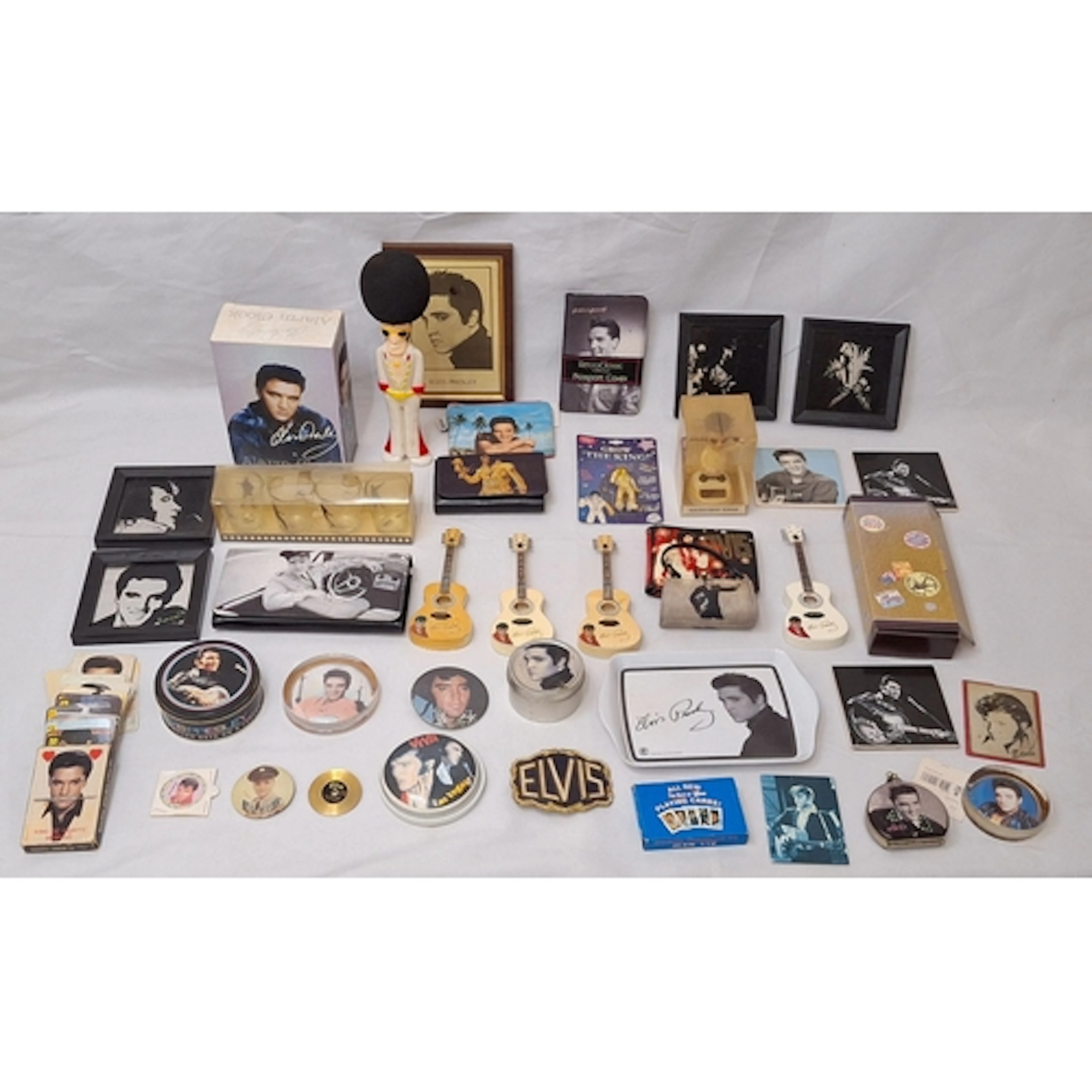 Elvis Presley Memorabilia incl. tin metal coasters, set of 4...