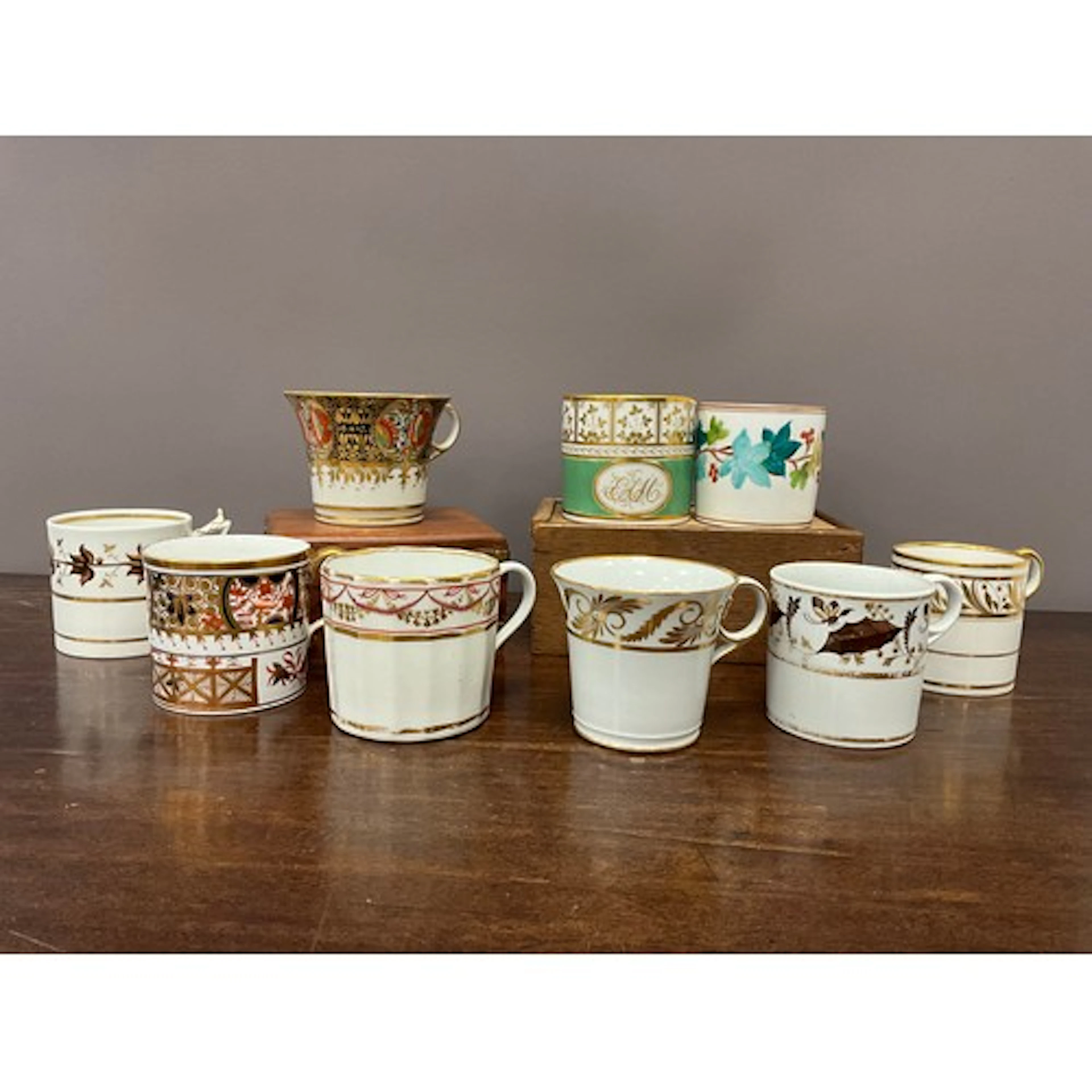 19th century Worcester Flight Barr & Barr coffee can gilded ...