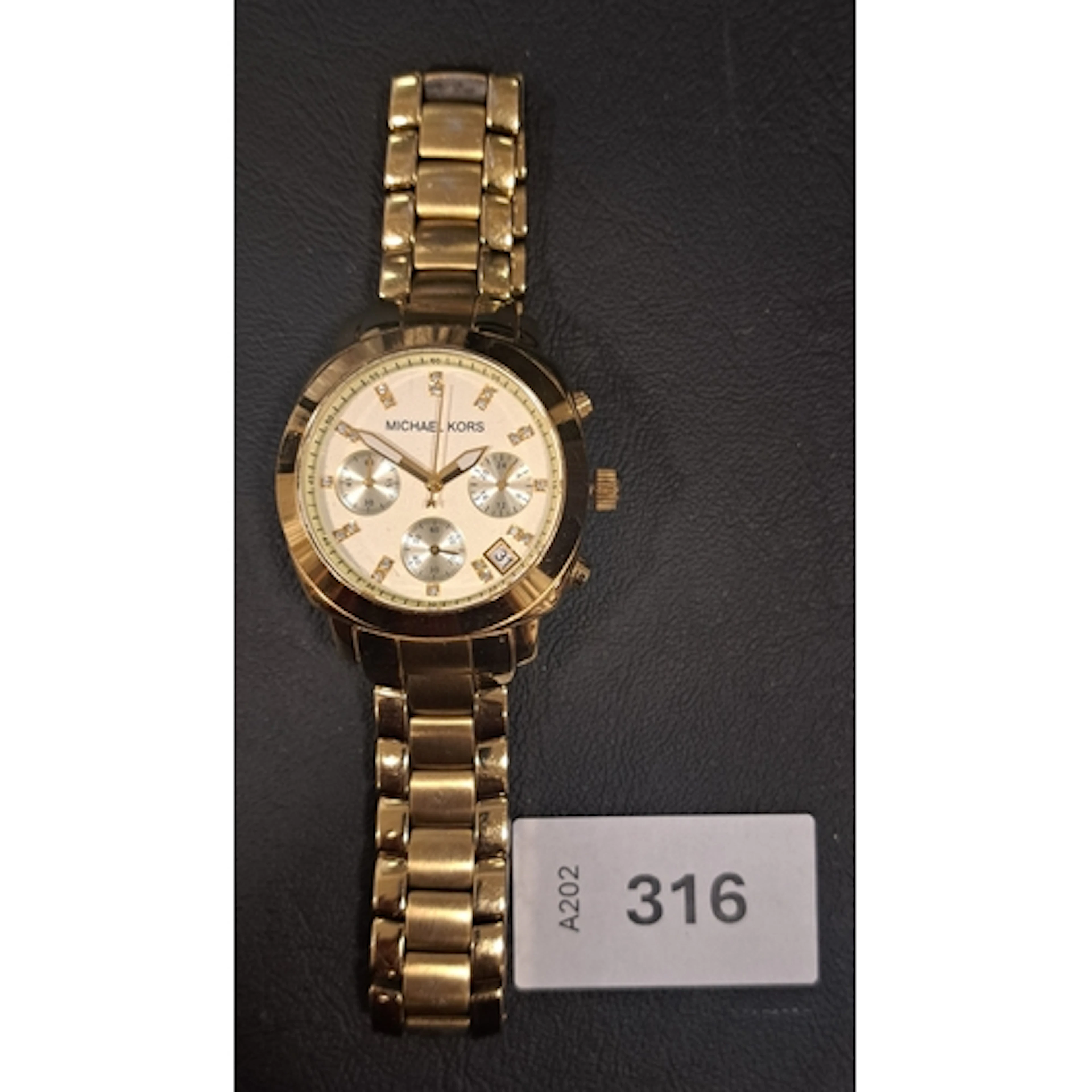 MICHAEL KORS WRISTWATCH model MK5132, the cream dial with th...