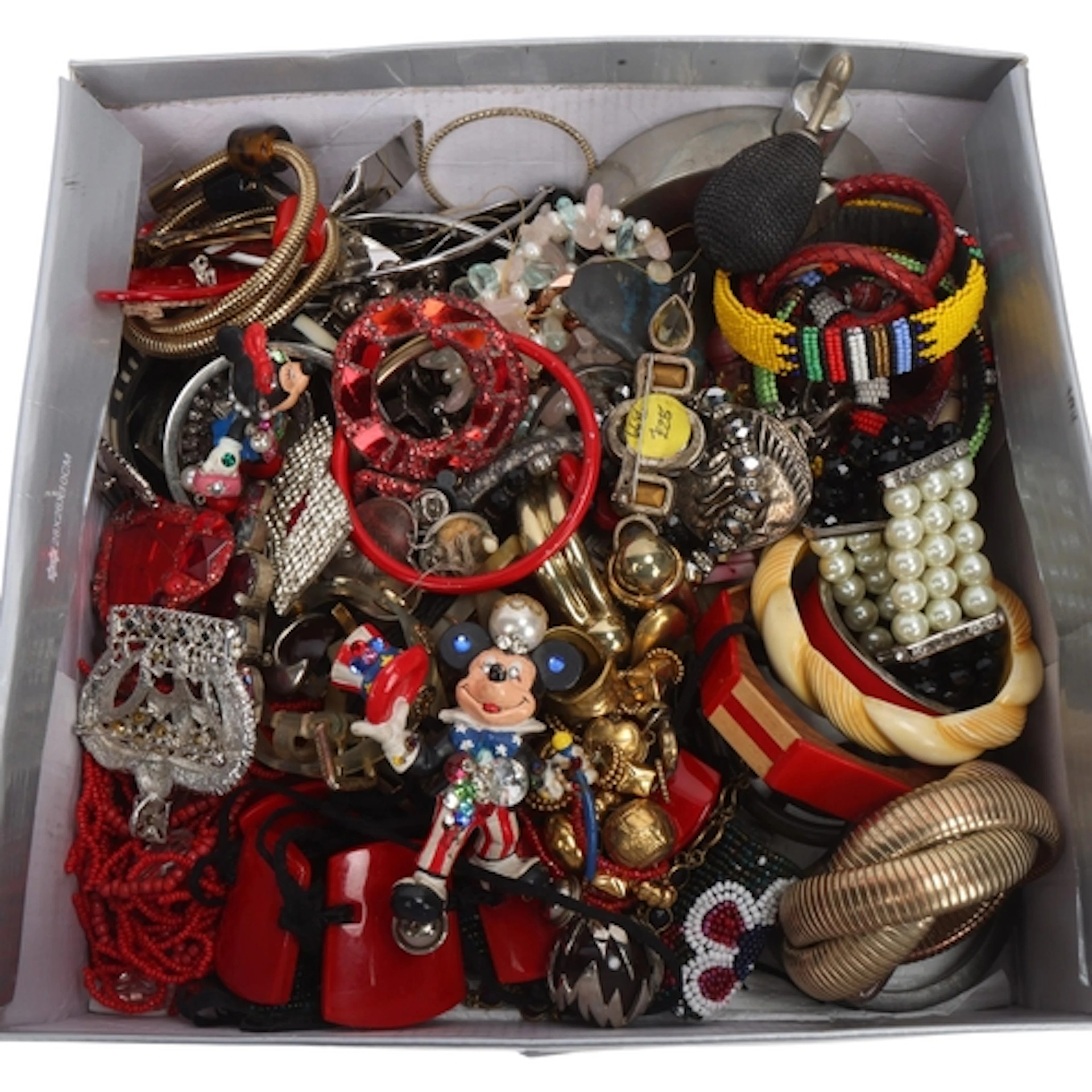 A large quantity of costume jewellery, including bracelets, ...