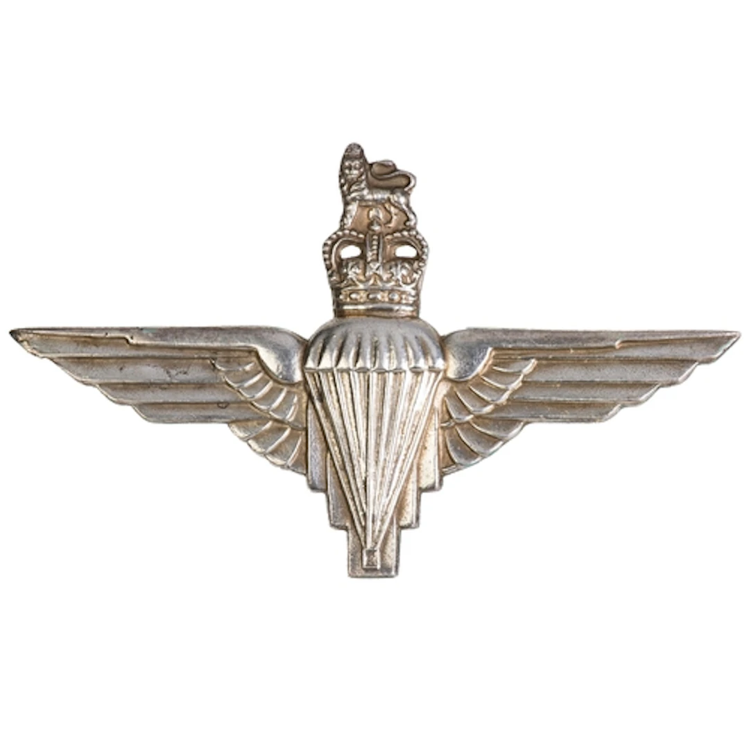 1989 PARACHUTE REGIMENT OFFICER'S SILVER CAP BADGE. 1989 Par...