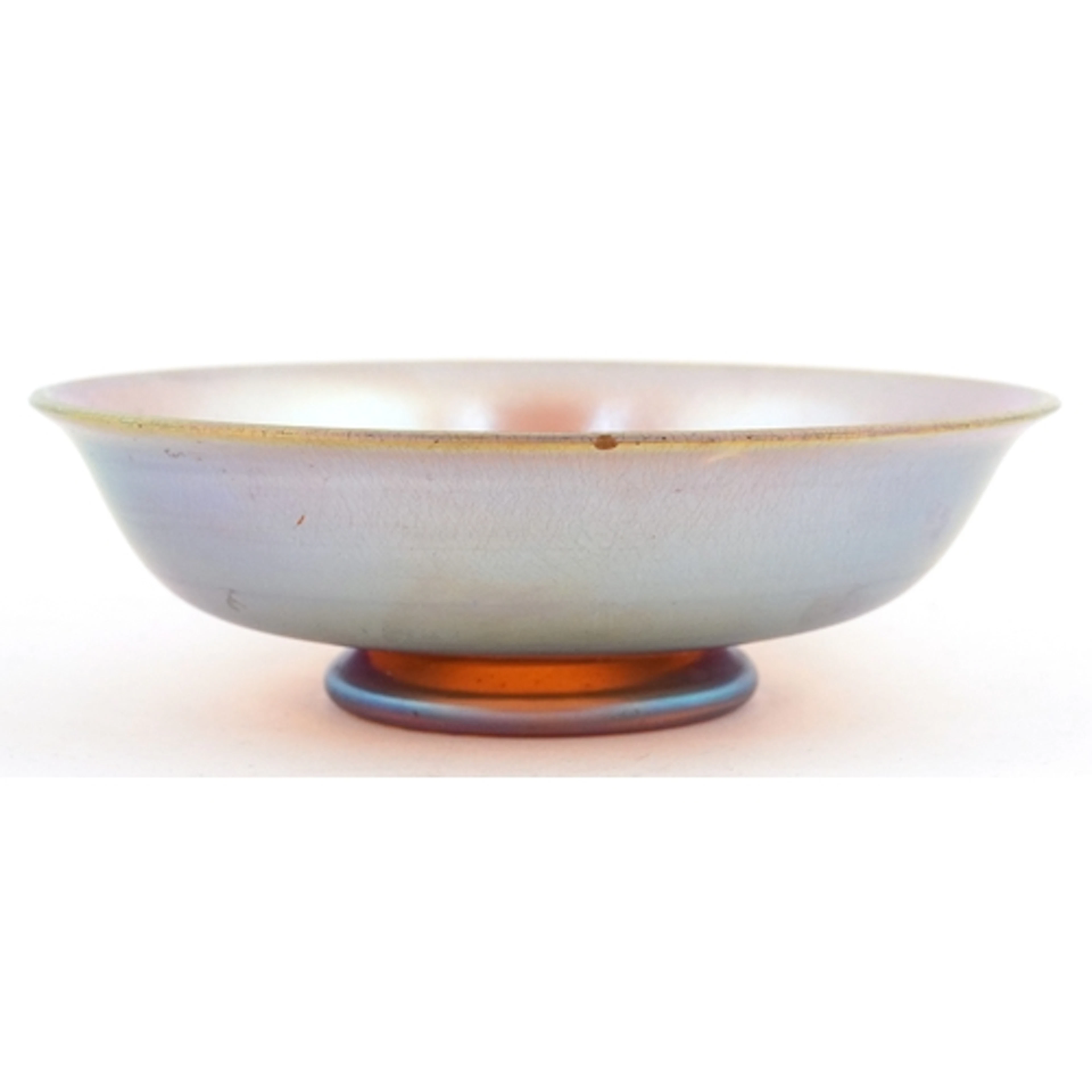 Loetz style iridescent glass bowl, 13.5cm in diameter.