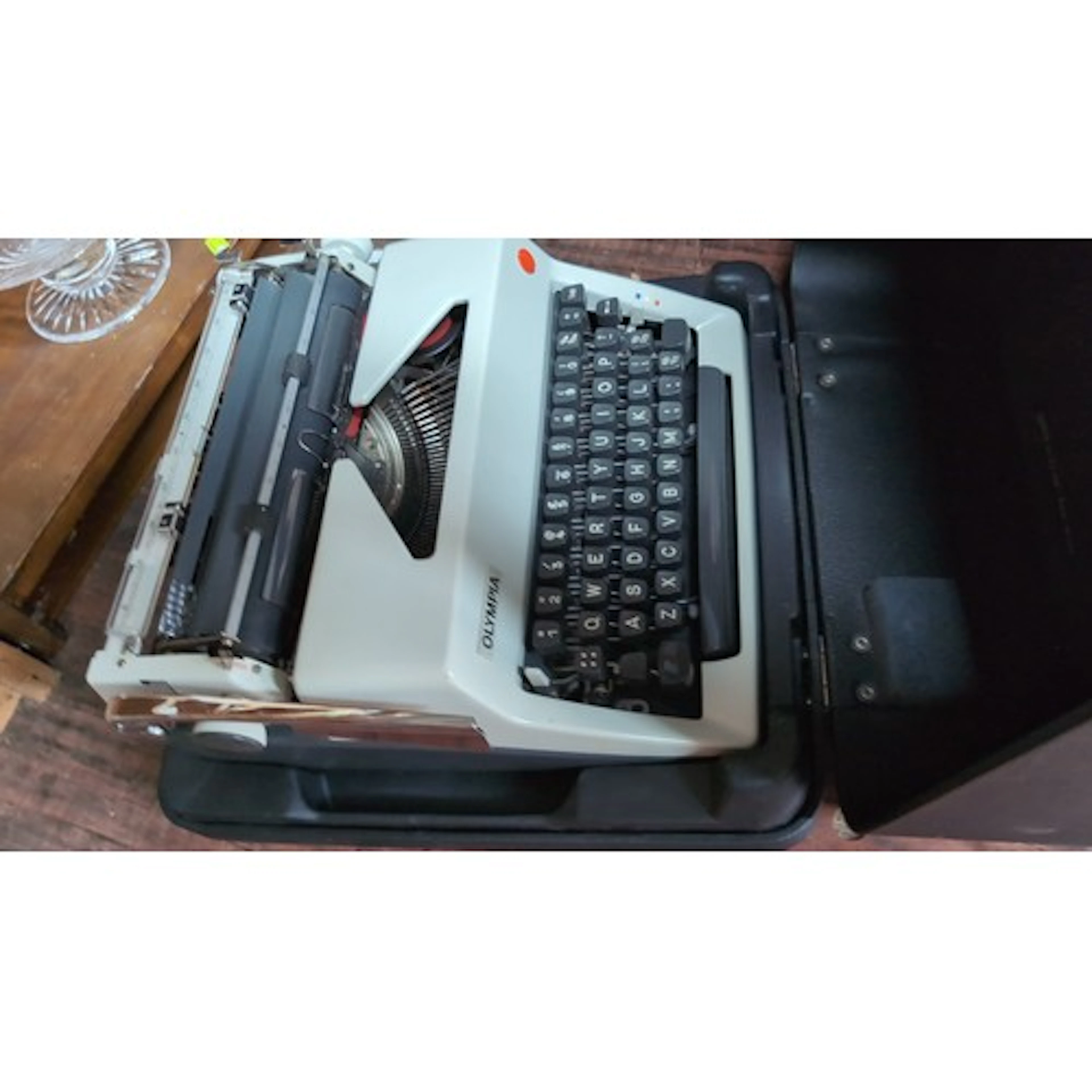 Olympia portable manual typewriter, mid-20th century, with g...