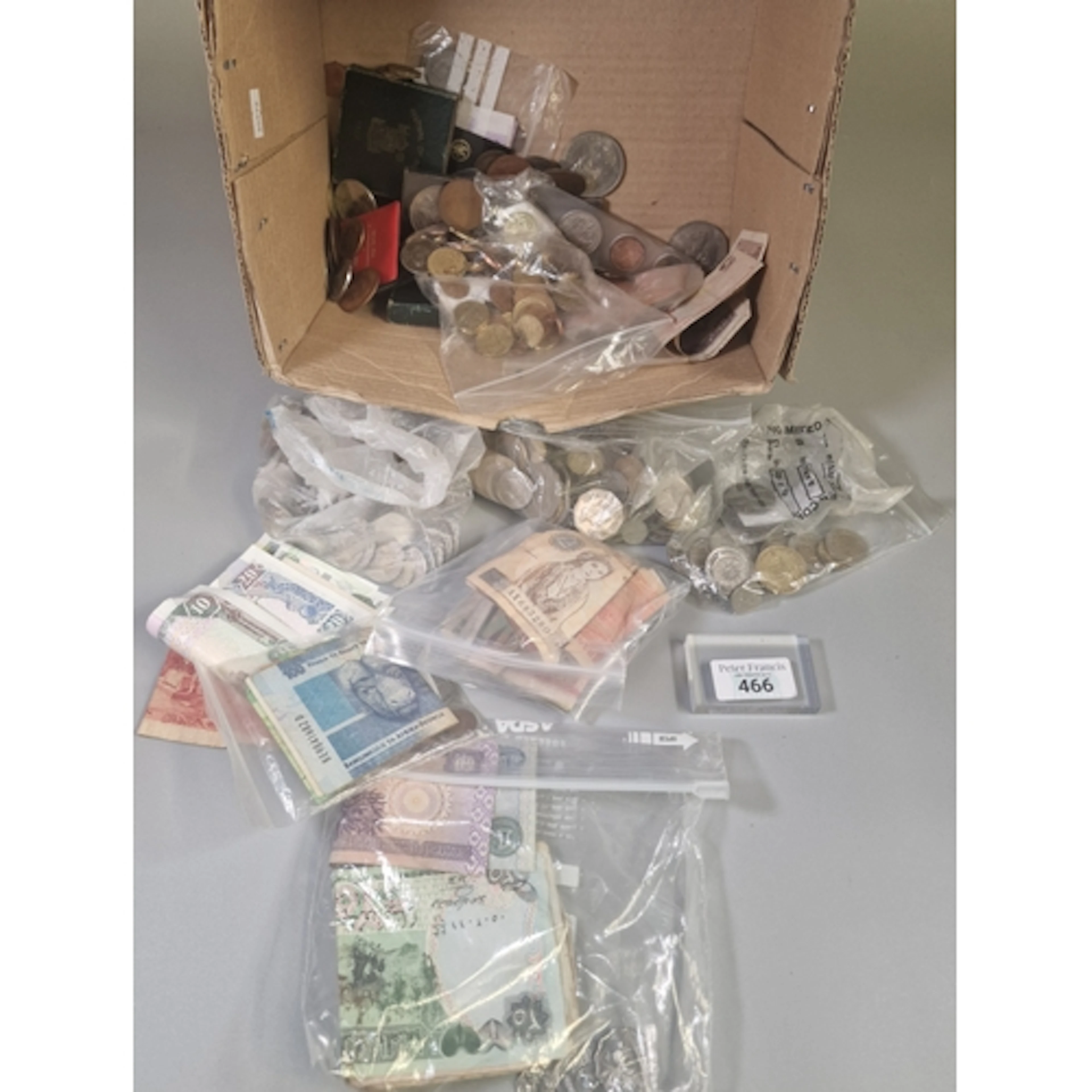 Collection of GB foreign coins and bank notes to include: Fe...