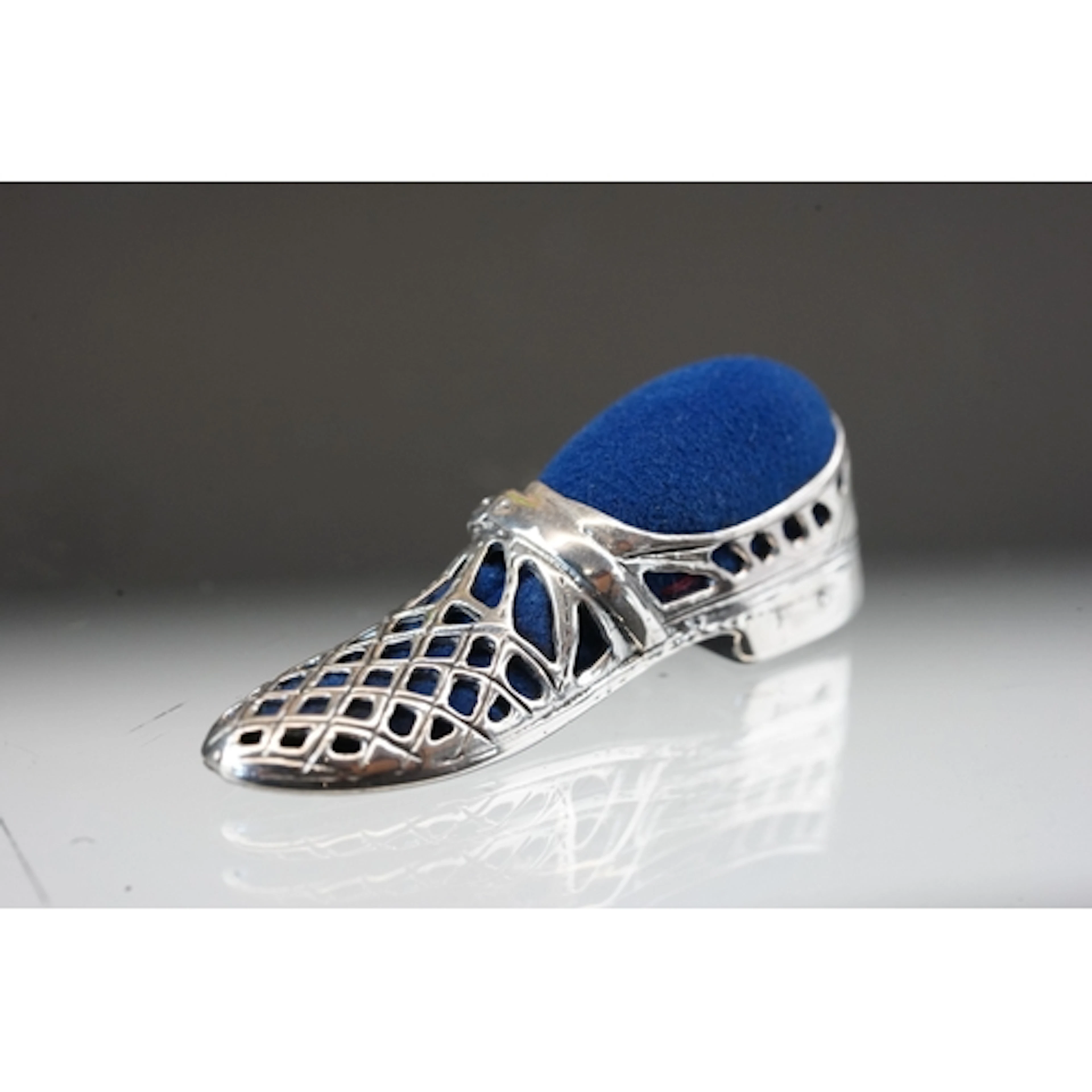 Silver sandal style pin cushion, 4cm long