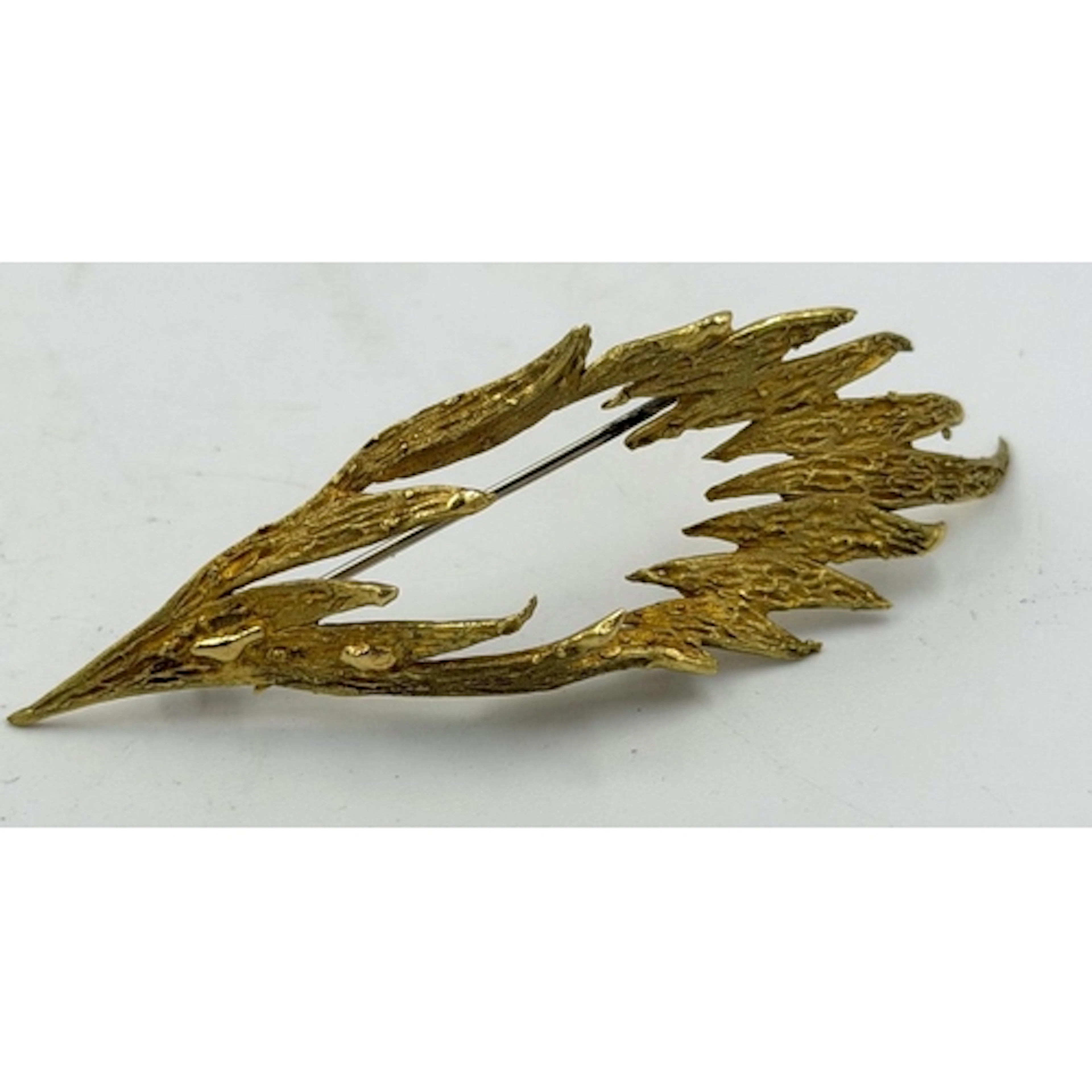 An 18ct yellow gold Cartier leaf themed brooch, hallmarked a...