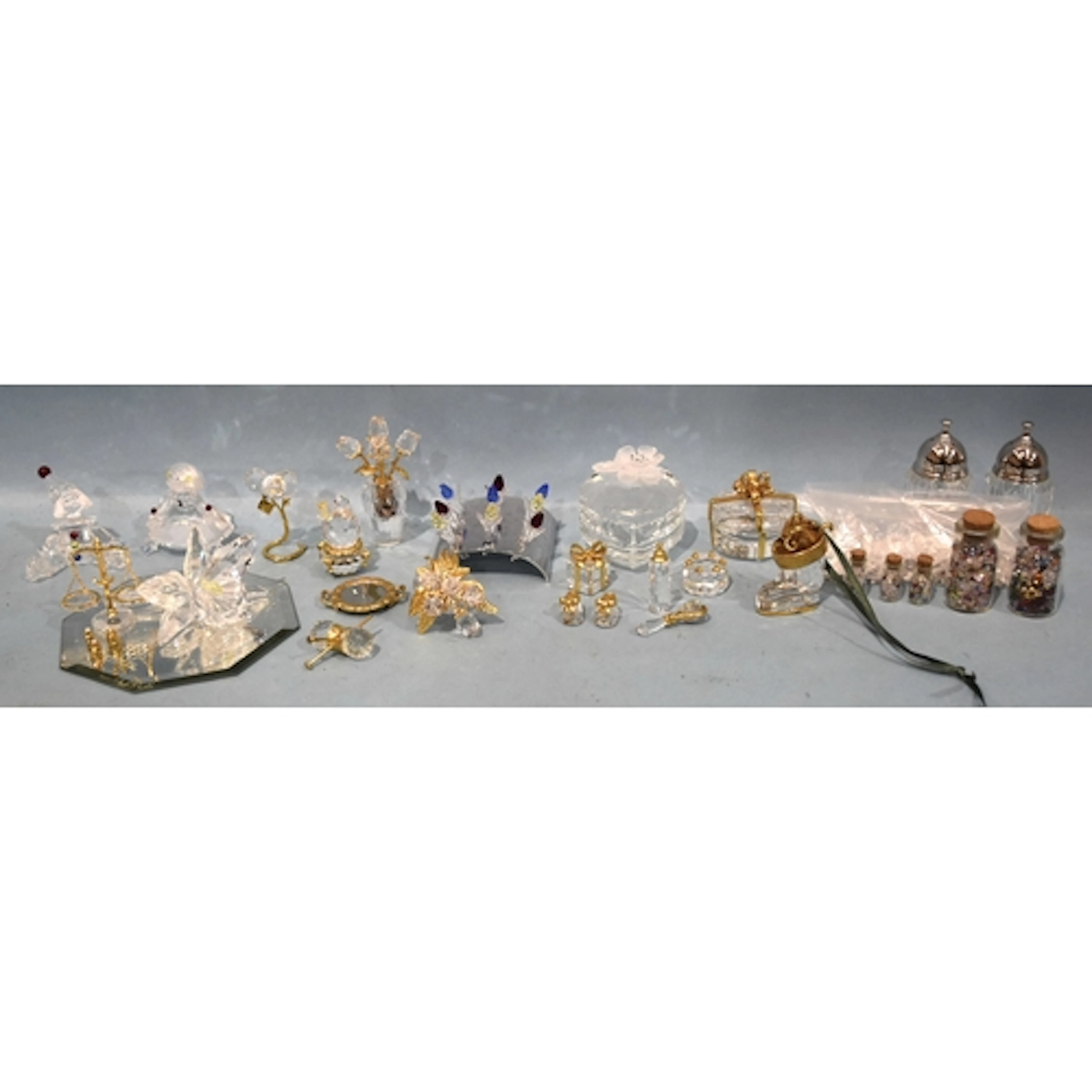 Swarovski, a collection of miscellaneous unboxed crystal pie...