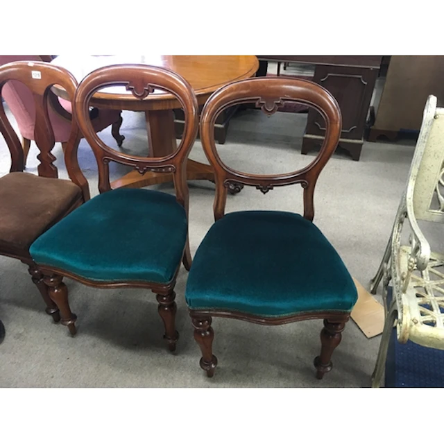 Four antique Victorian mahogany balloon back dining chair