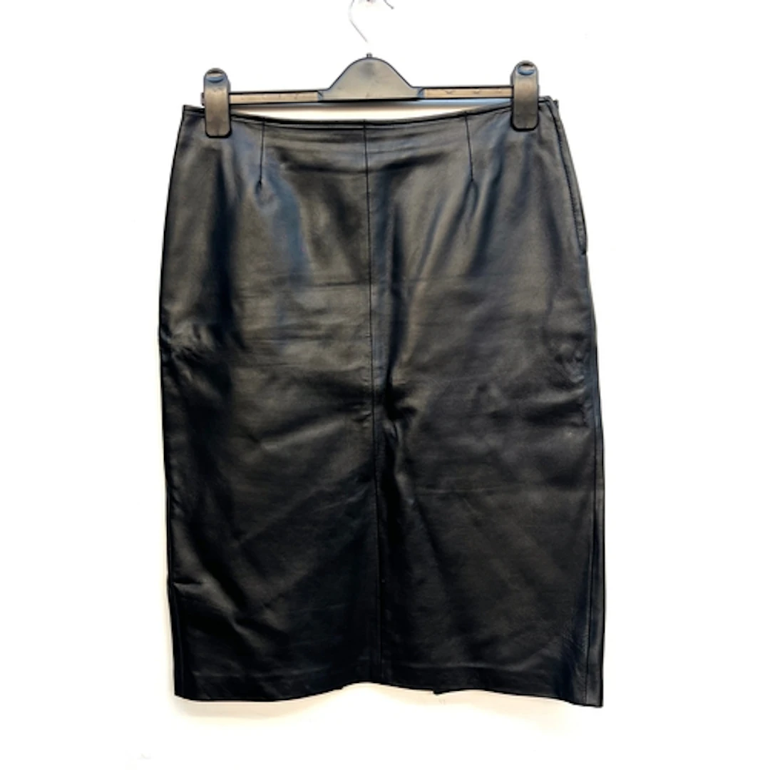A Gianfranco Ferre Studio black leather skirt, size 44