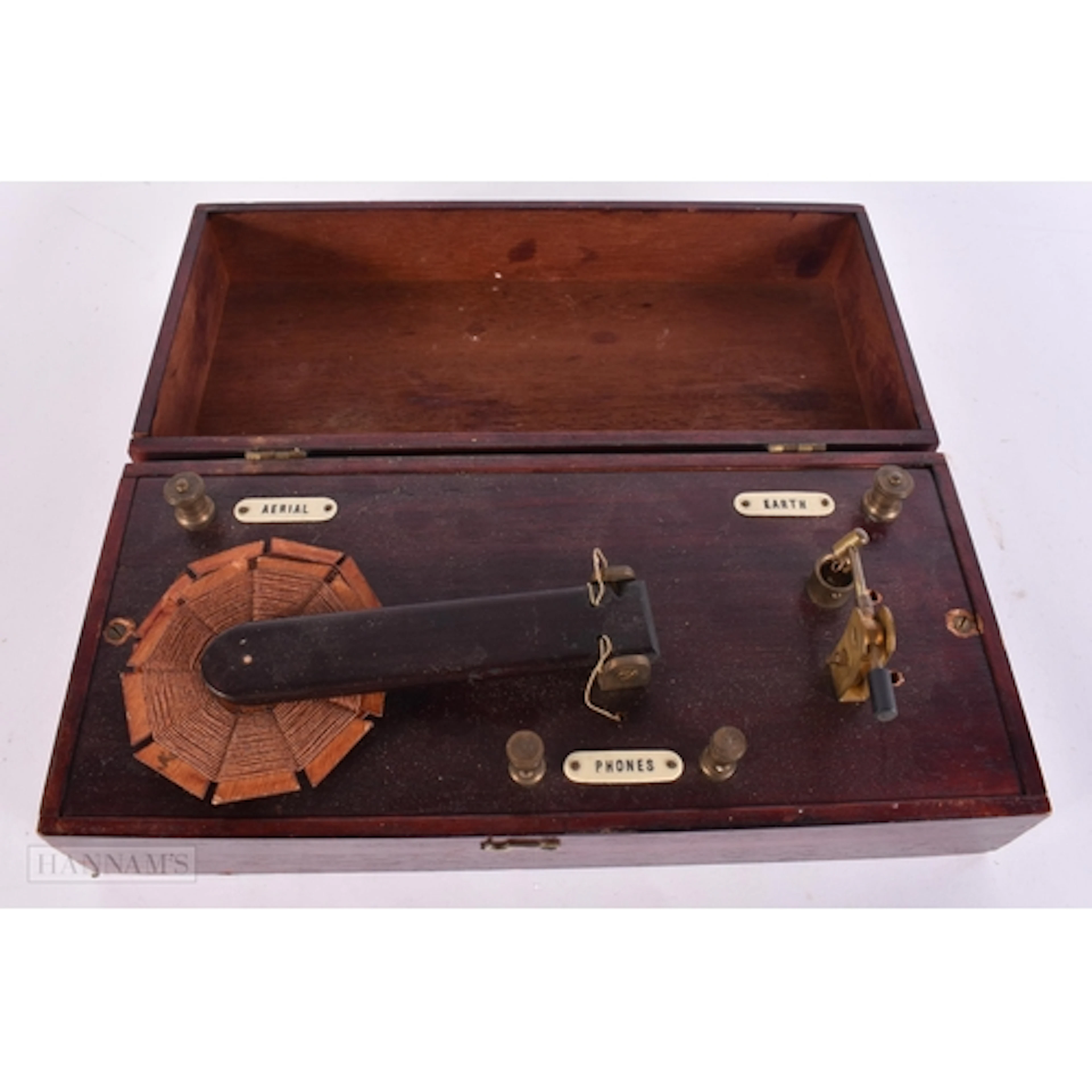 AN ART DECO CRYSTAL RADIO RECEIVER SET. 26 cm x 12 cm.