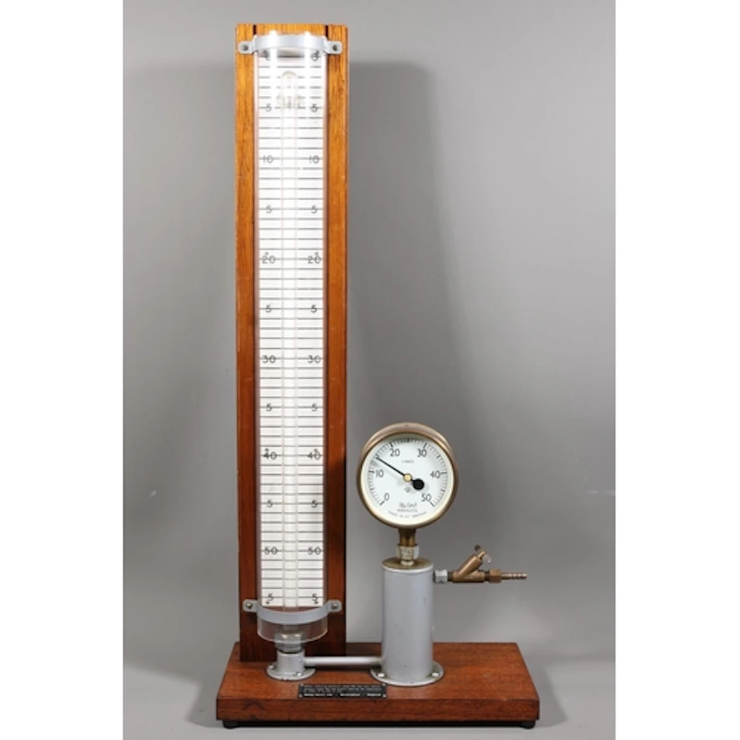 Phillips Harris Ltd, Birmingham & London, pressure gauge...