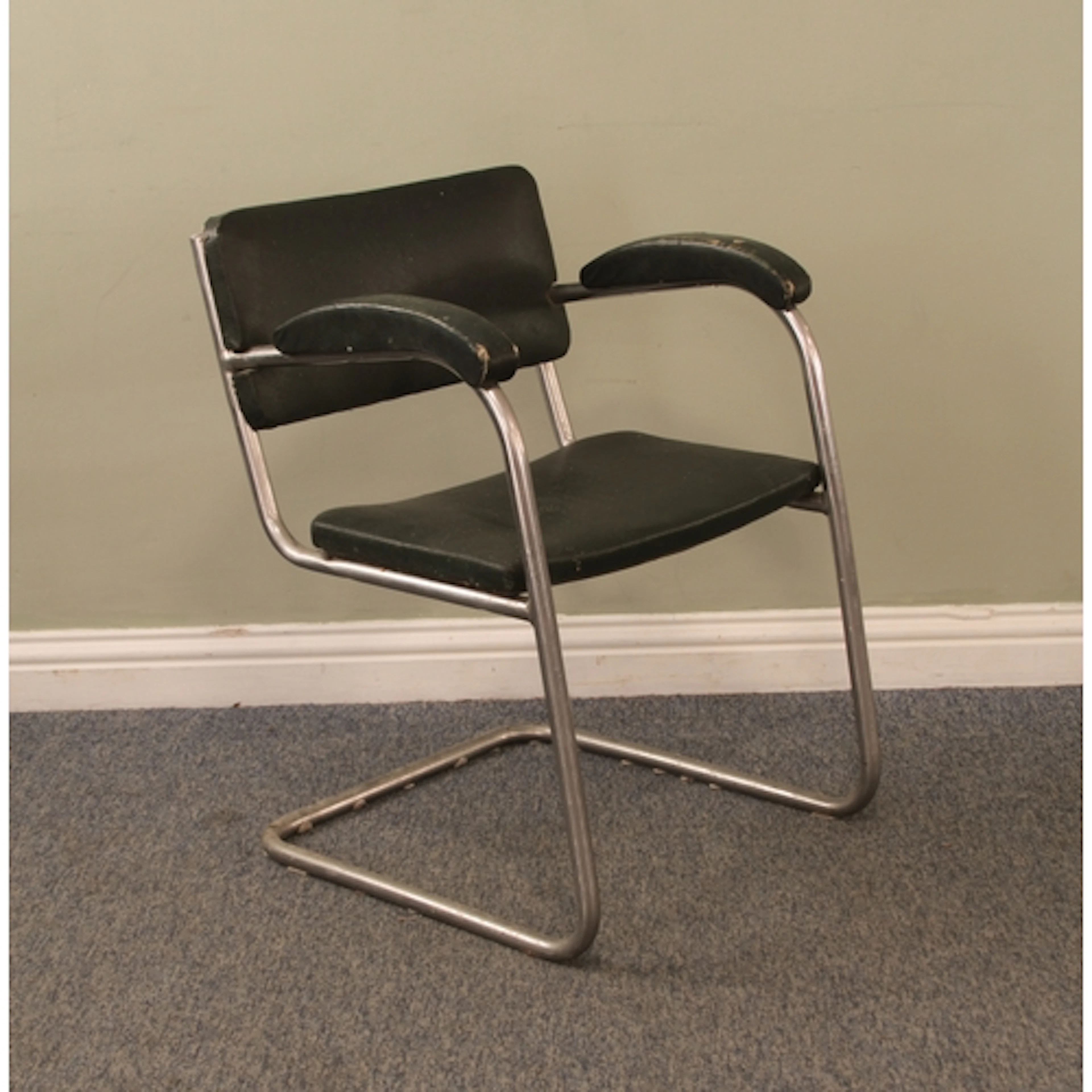 Attributed to Serge Chermayeff (1900-1995): a mid-century tu...