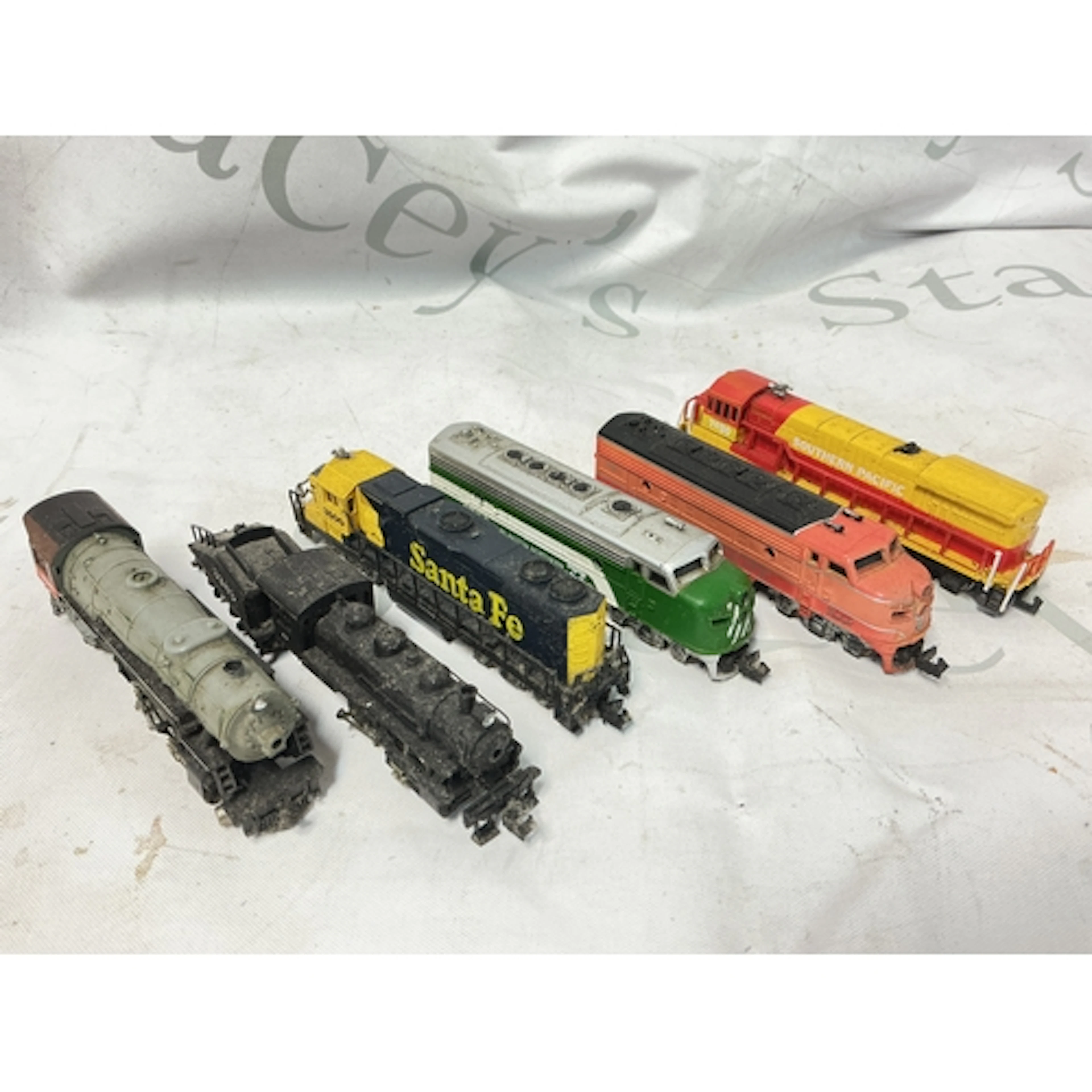 A Collection Of 6 N Gauge Locomotives Including Life-Like An...