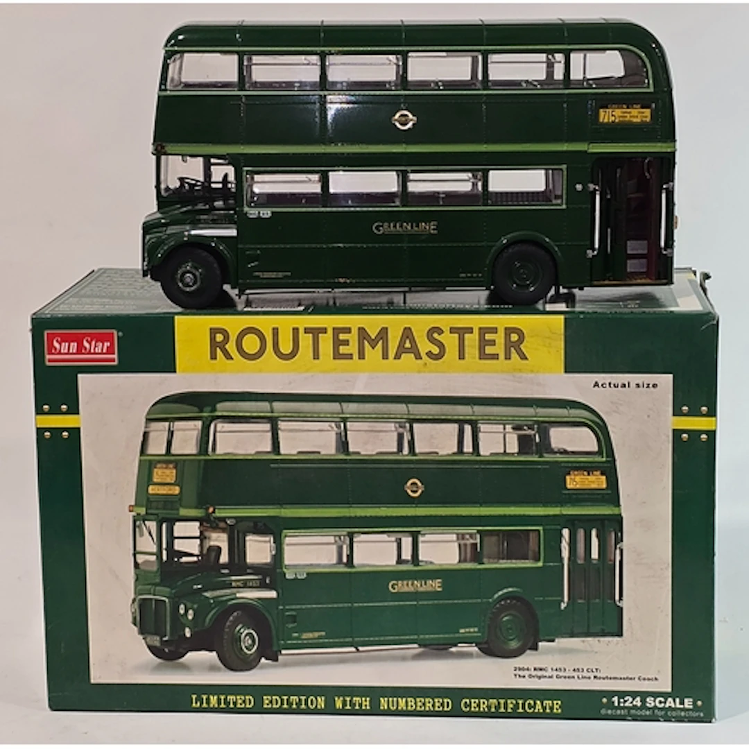 Sunstar Routemaster 1:24 large scale die cast model bus. RMC...