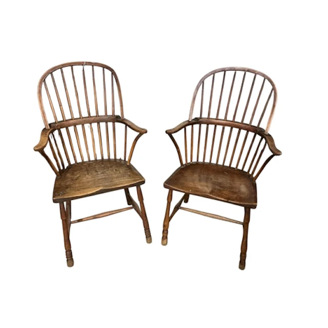 A near pair of mid 19th century elm and beech Windsor comb b...