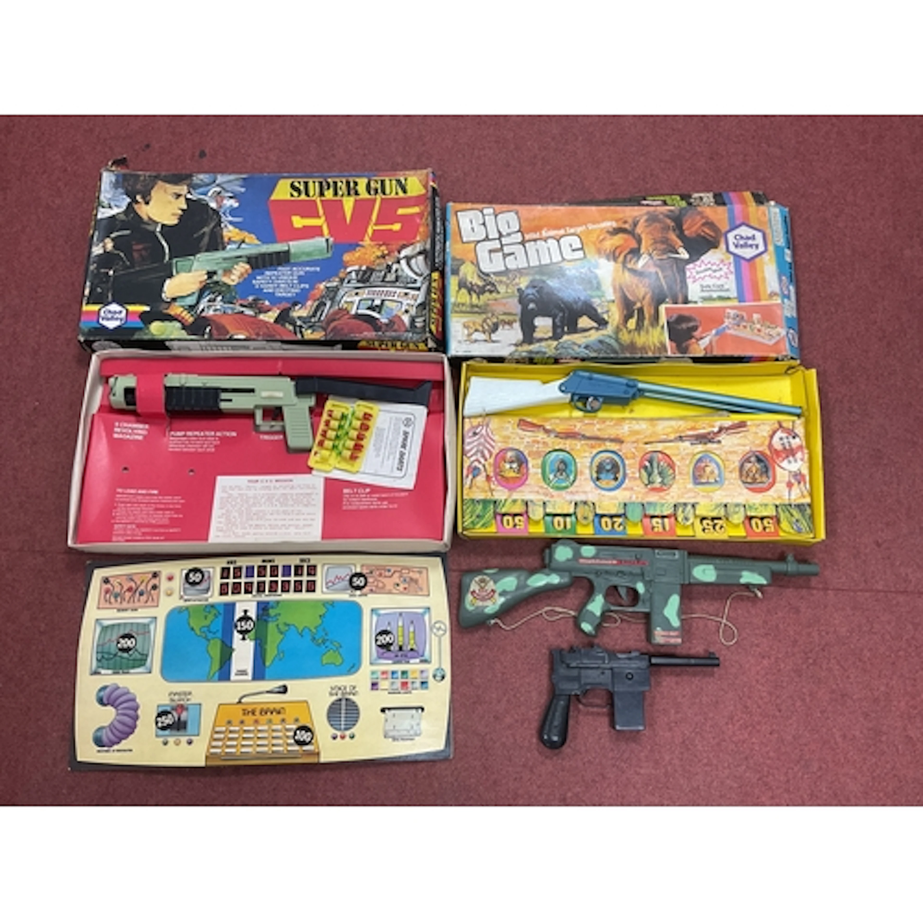 A Boxed Circa 1975 Chad Valley #11900 Super Gun CV5 set, tog...